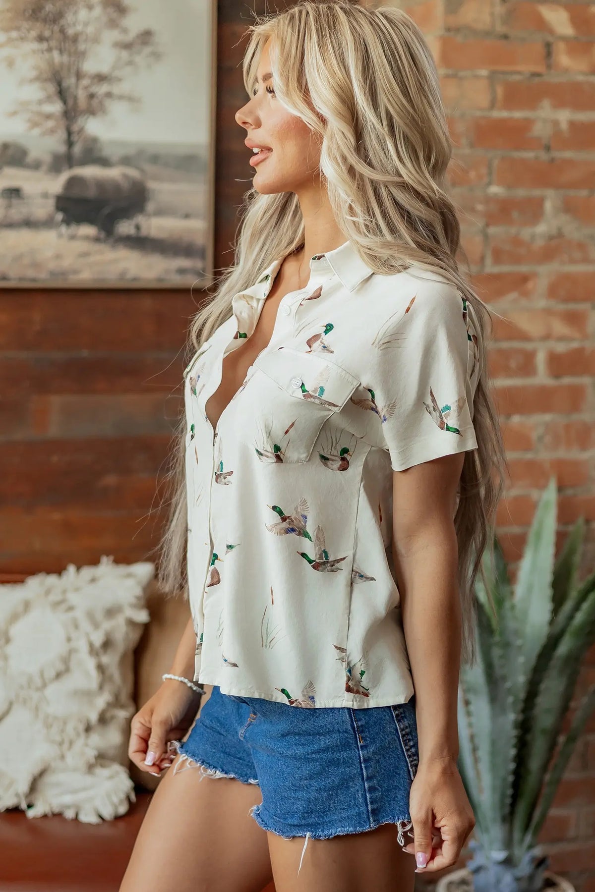 Mallard Printed Button Flap Pocket Short Sleeve Shirt – White