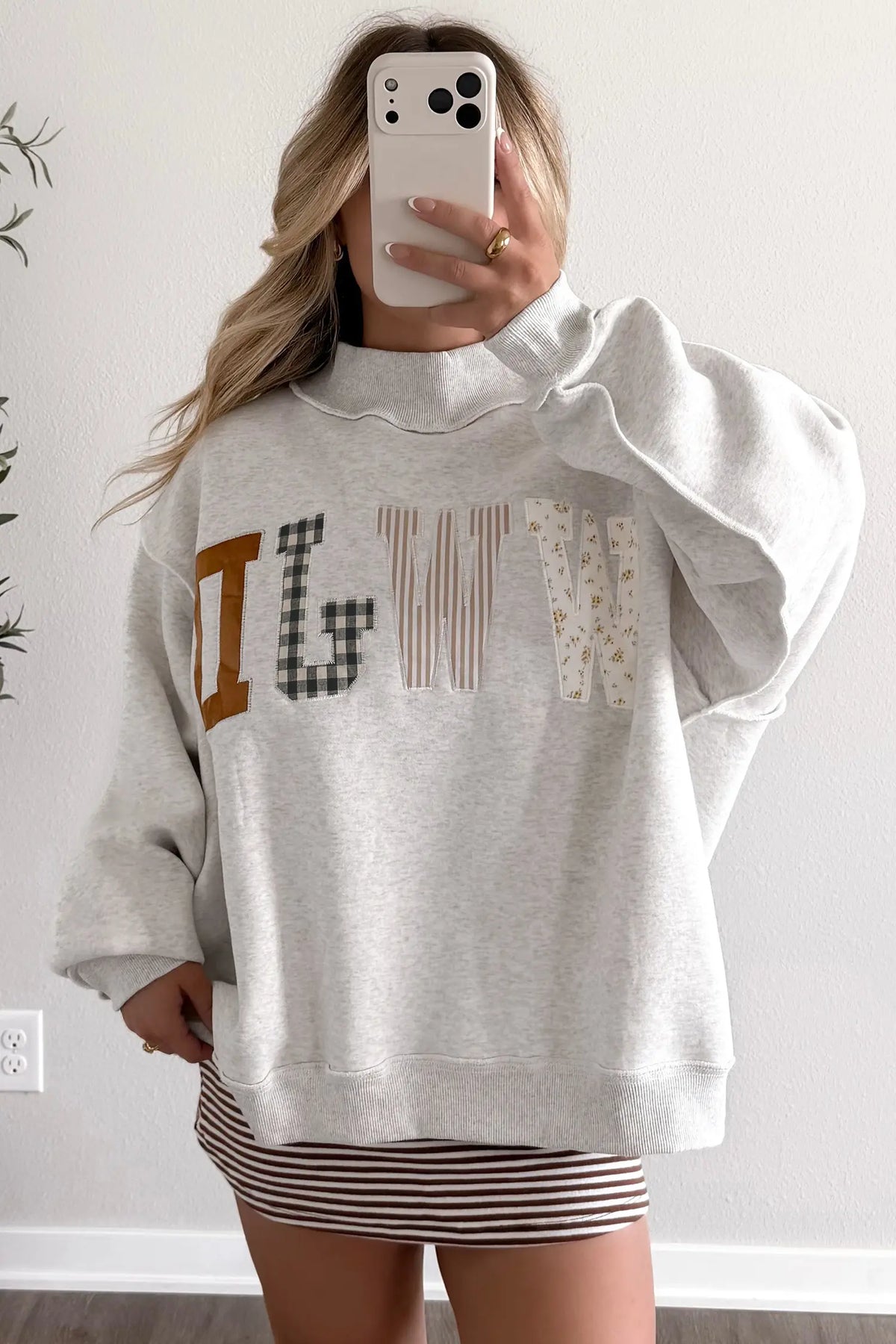 WWJD Mixed Pattern Embroidered Patch Graphic Mock Neck Sweatshirt – Grey