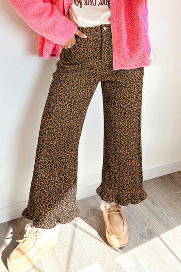 Leopard Print Ruffled Hem Shift Jeans – Brown