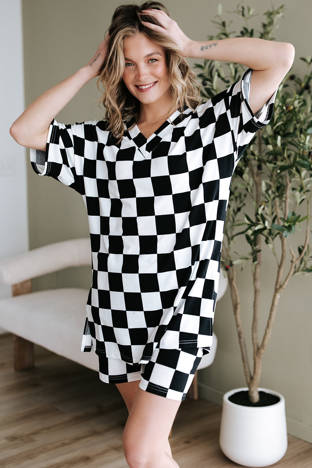 Checkerboard Print V Neck Loose Tee and Shorts Lounge Set eAura