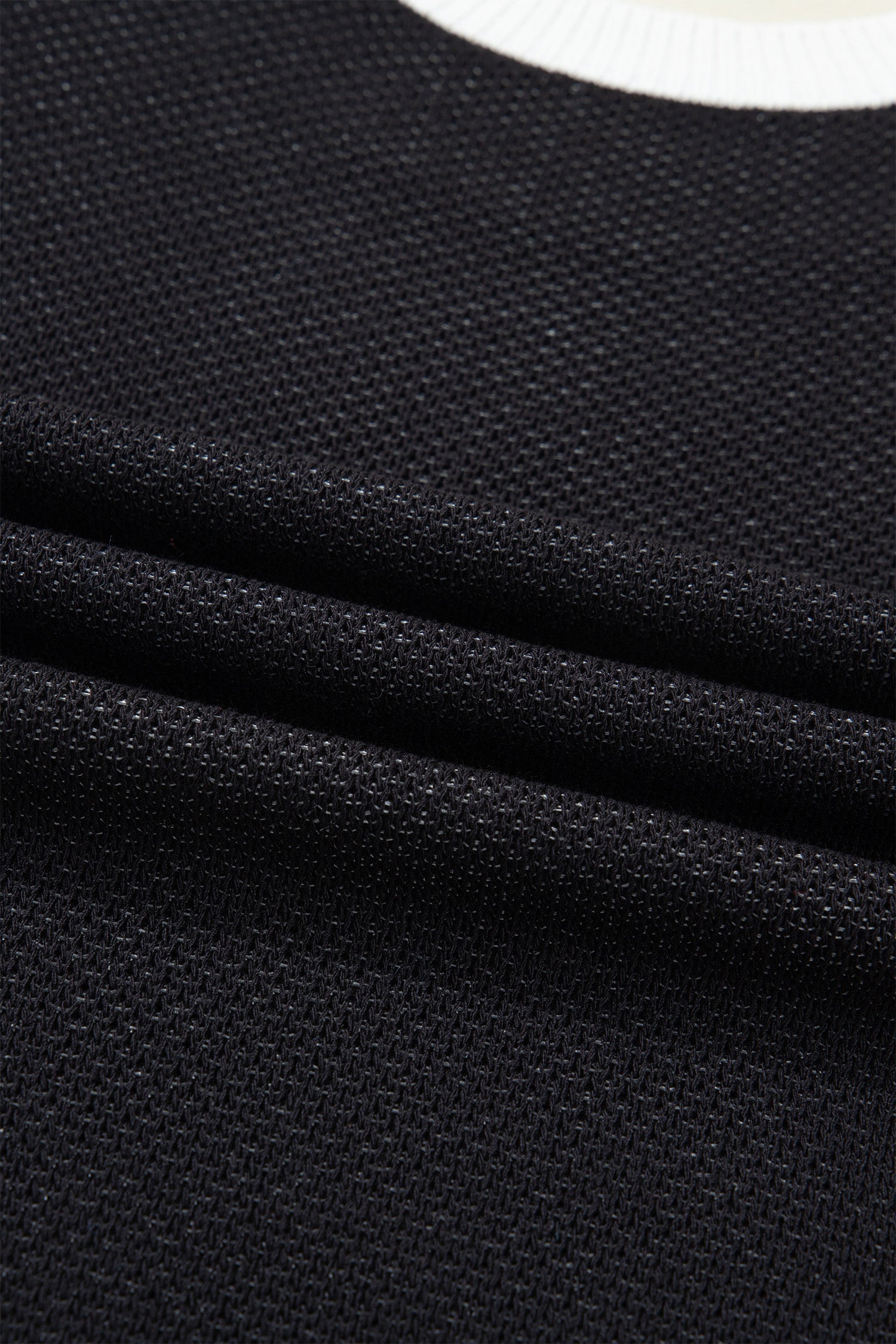 Black Horse Shoe Pattern Contrast Trim Short Sleeve Sweater - Sweaters & Cardigans/Short