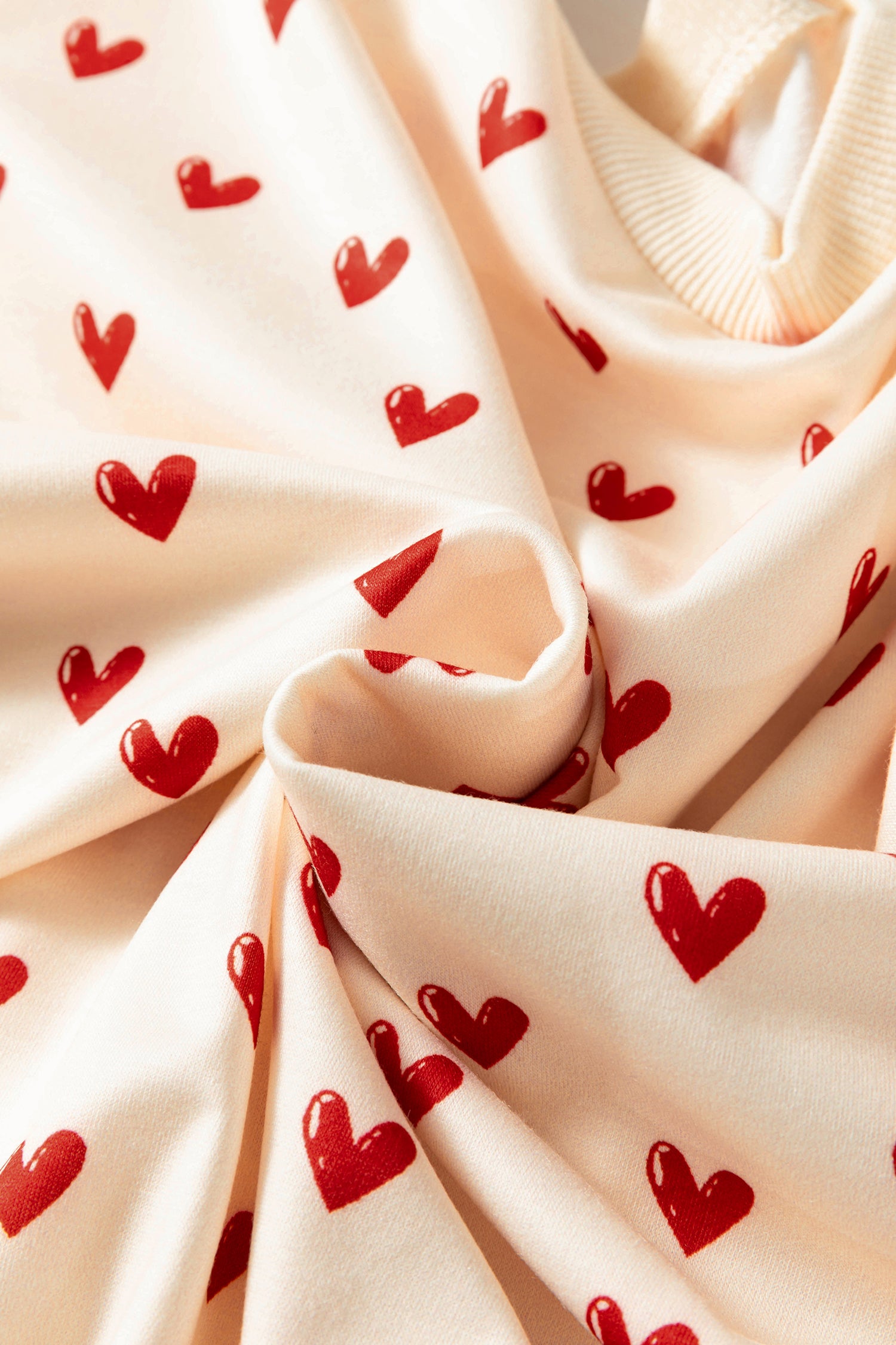 Heart Print Round Neck Long Sleeve Regular Fit Sweatshirt – Beige