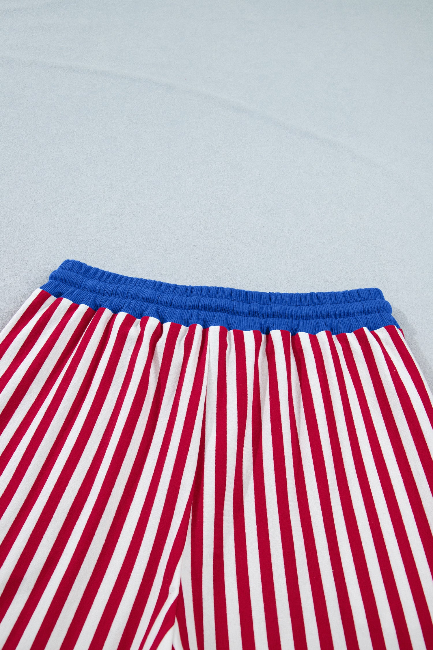 Colorblock Trim V Neck Tee Drawstring Elastic Waist Short Set – Yellow Stripe