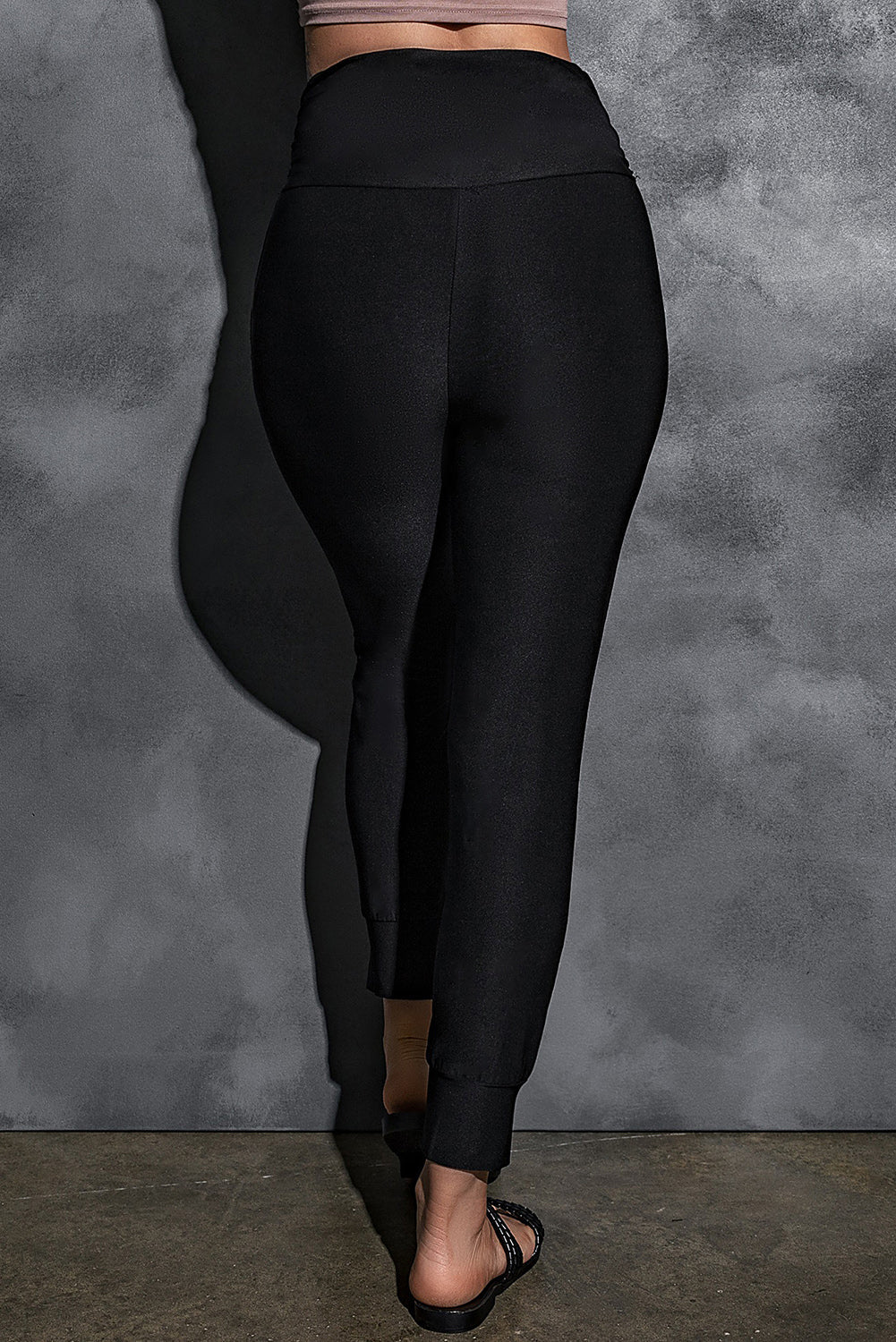 Black High Waist Pleated Pocket Leggings Beagle Boutique Fashion Outlet