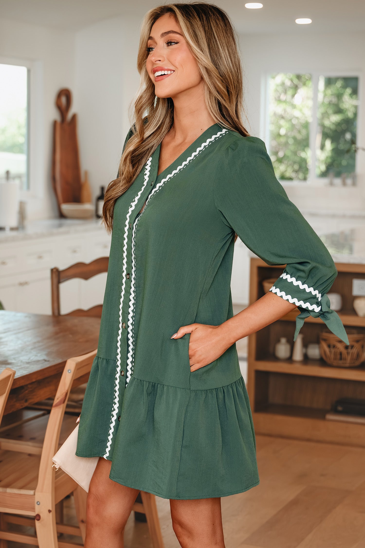 Contrast Ricrac Trim Button V-Neck Knotted Bracelet Sleeve Shift Dress - Dresses/Mini Dresses
