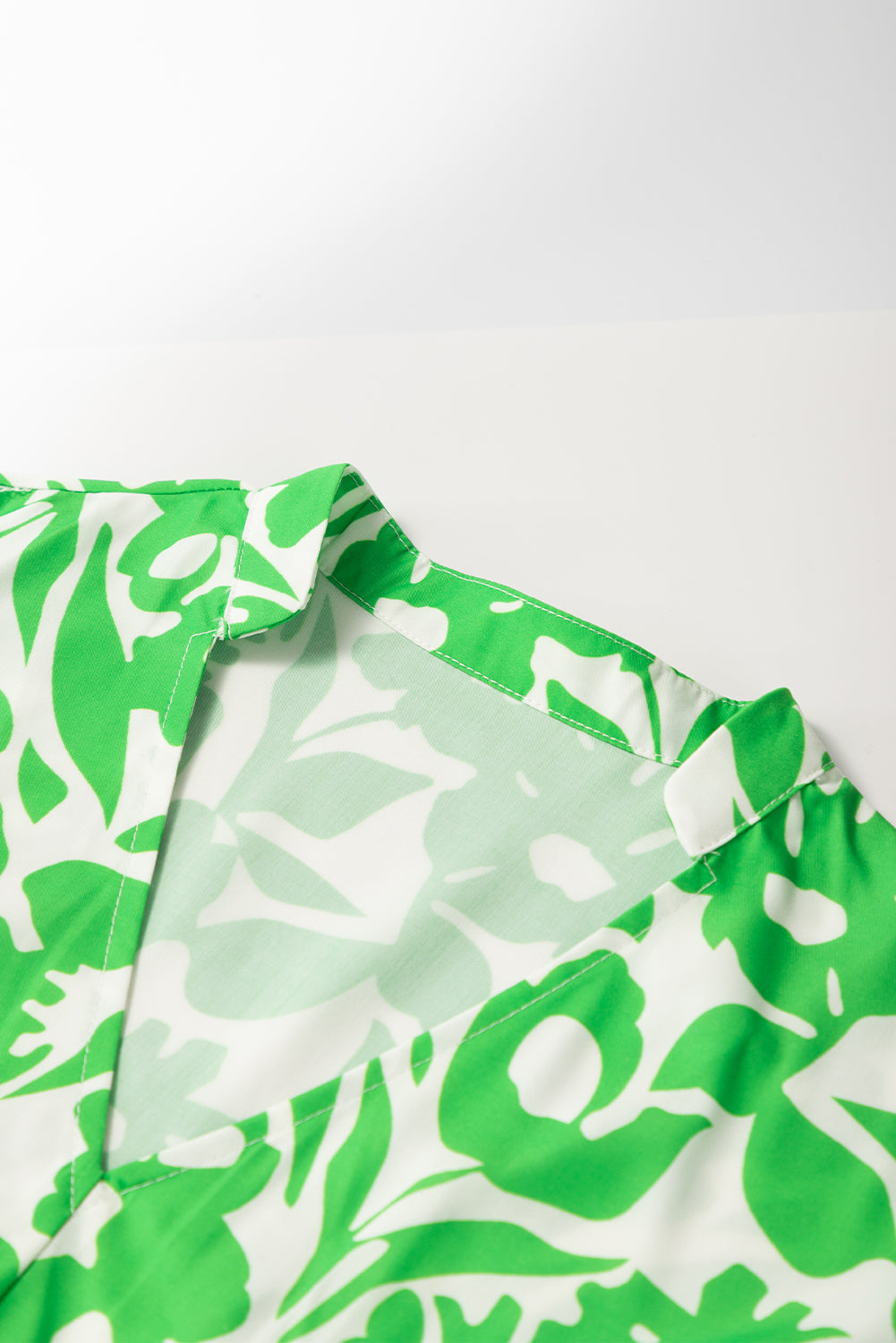 Green Floral Print Puff Half Sleeve V Neck Babydoll Dress eAura