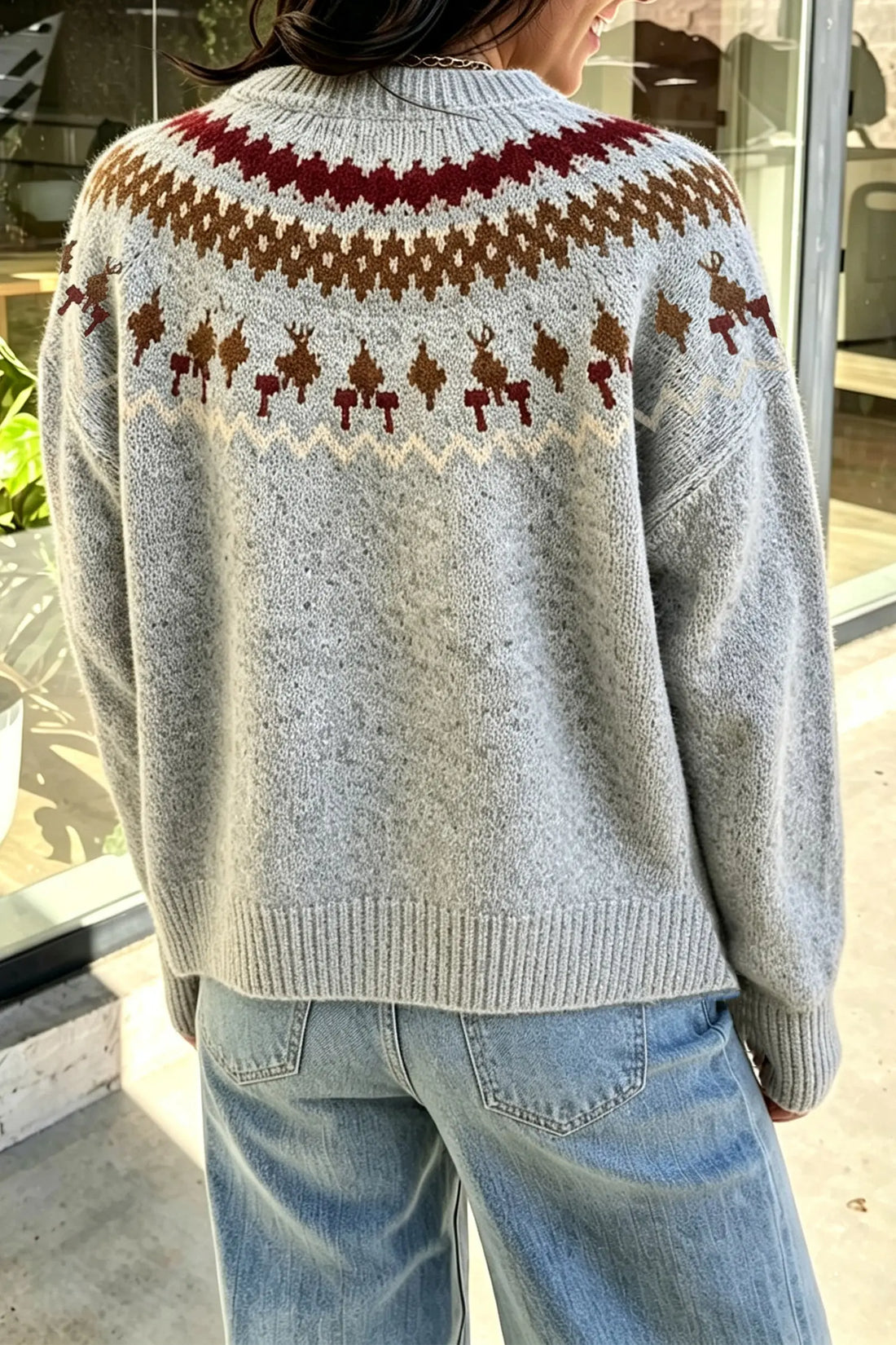 Geometric Detail Round Neck Winter Sweater