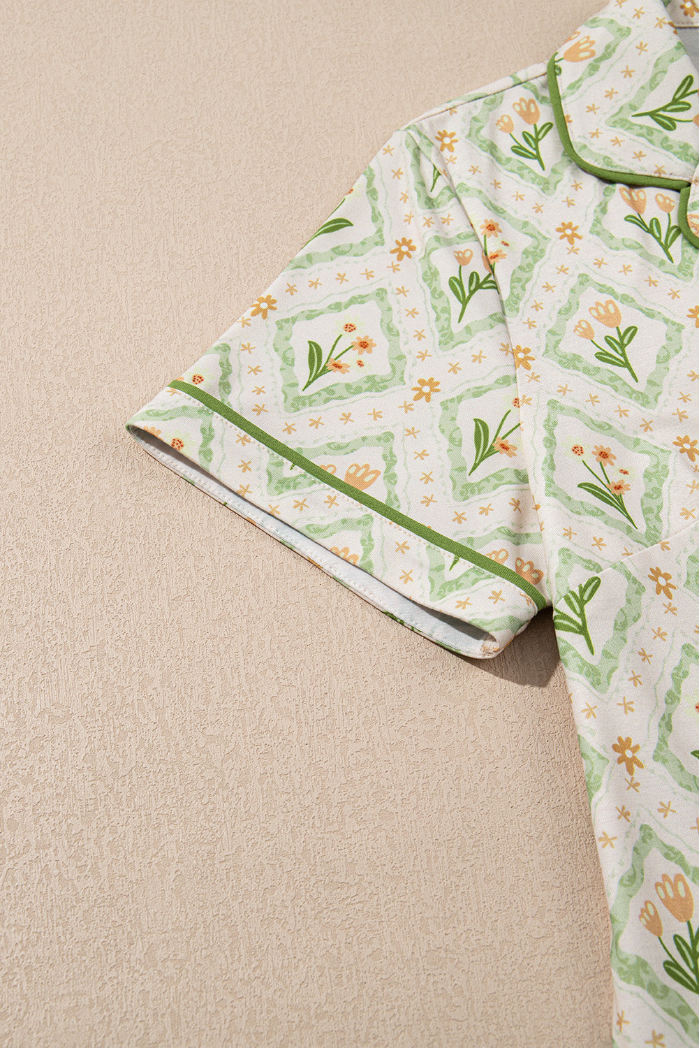Green Floral Print Turn-down Collar Short Pyjamas Set eAura