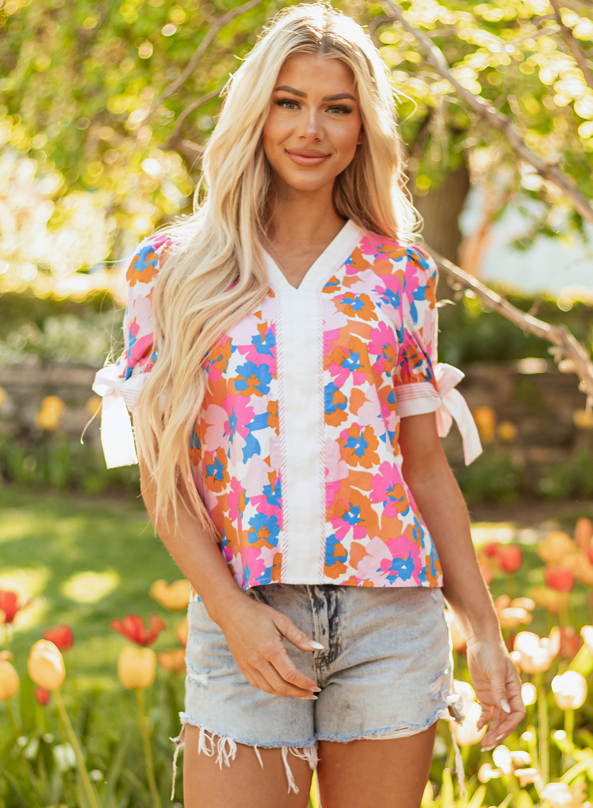 White Floral Striped Edge V Neck Knotted Short Sleeve Blouse eAura