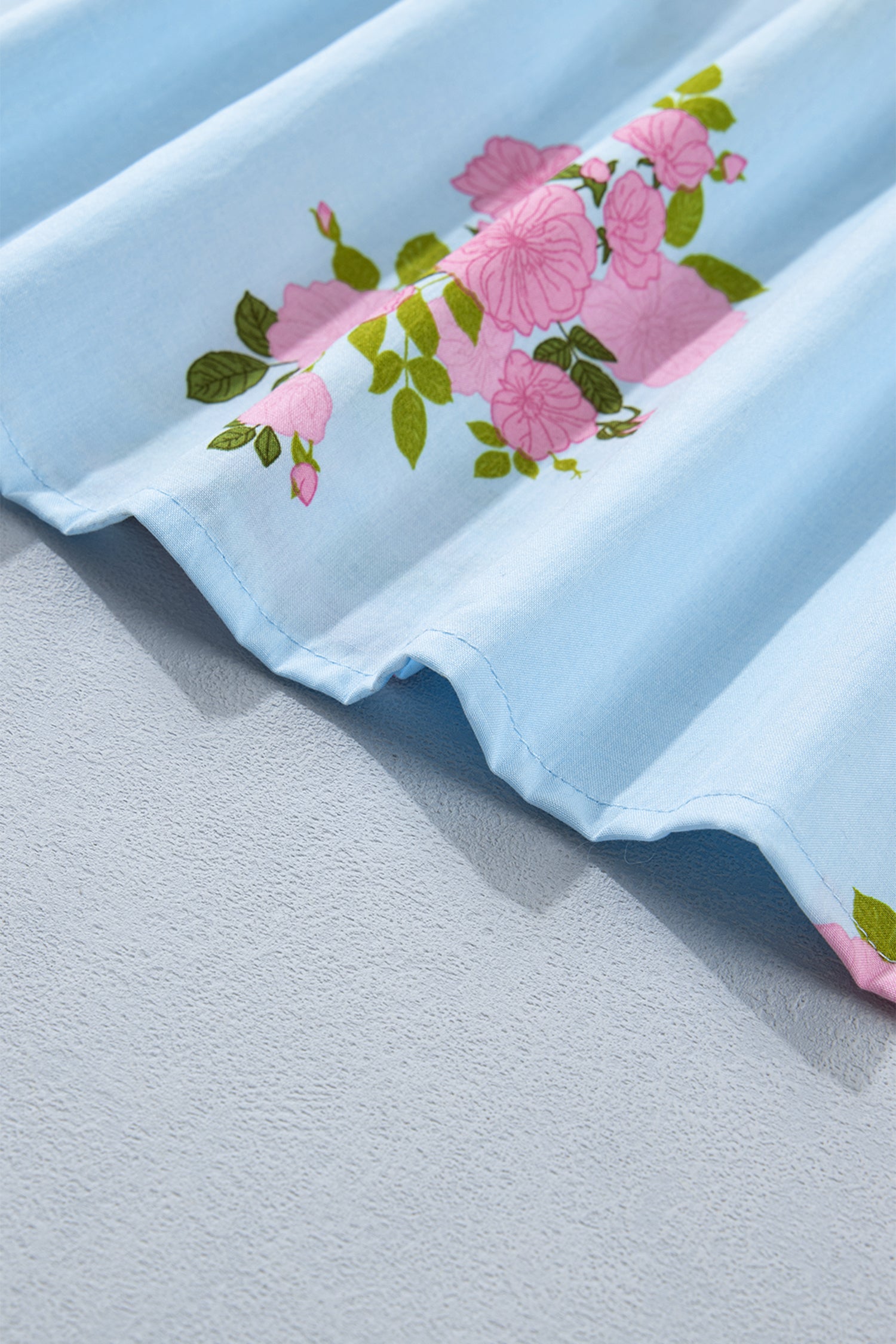 Sky Blue Plus Size Floral Print Scalloped Trim V-Neck Dress – Light Blue