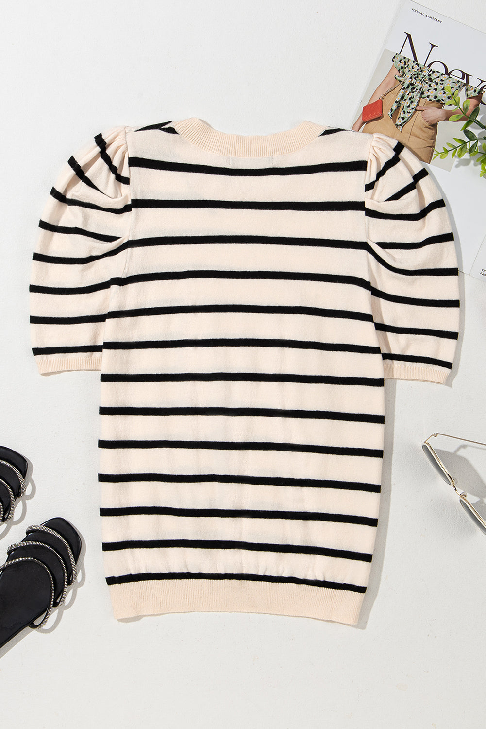 Ribbed Trim Round Neck Bubble Sleeve Knitted Top eAura