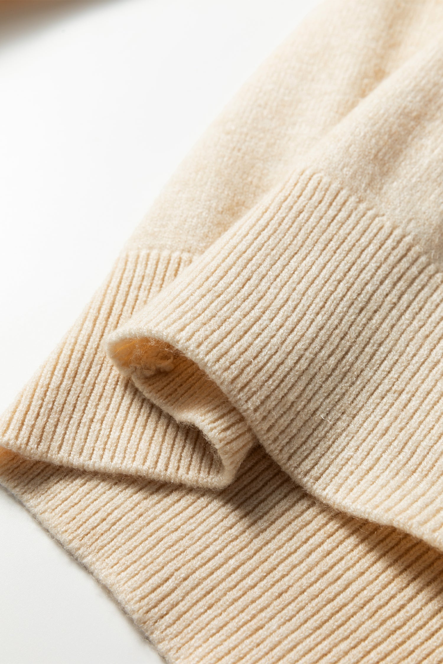 Lace Trim Sweater Patchwork Buttoned Cuffs Loose Sweater - eAura