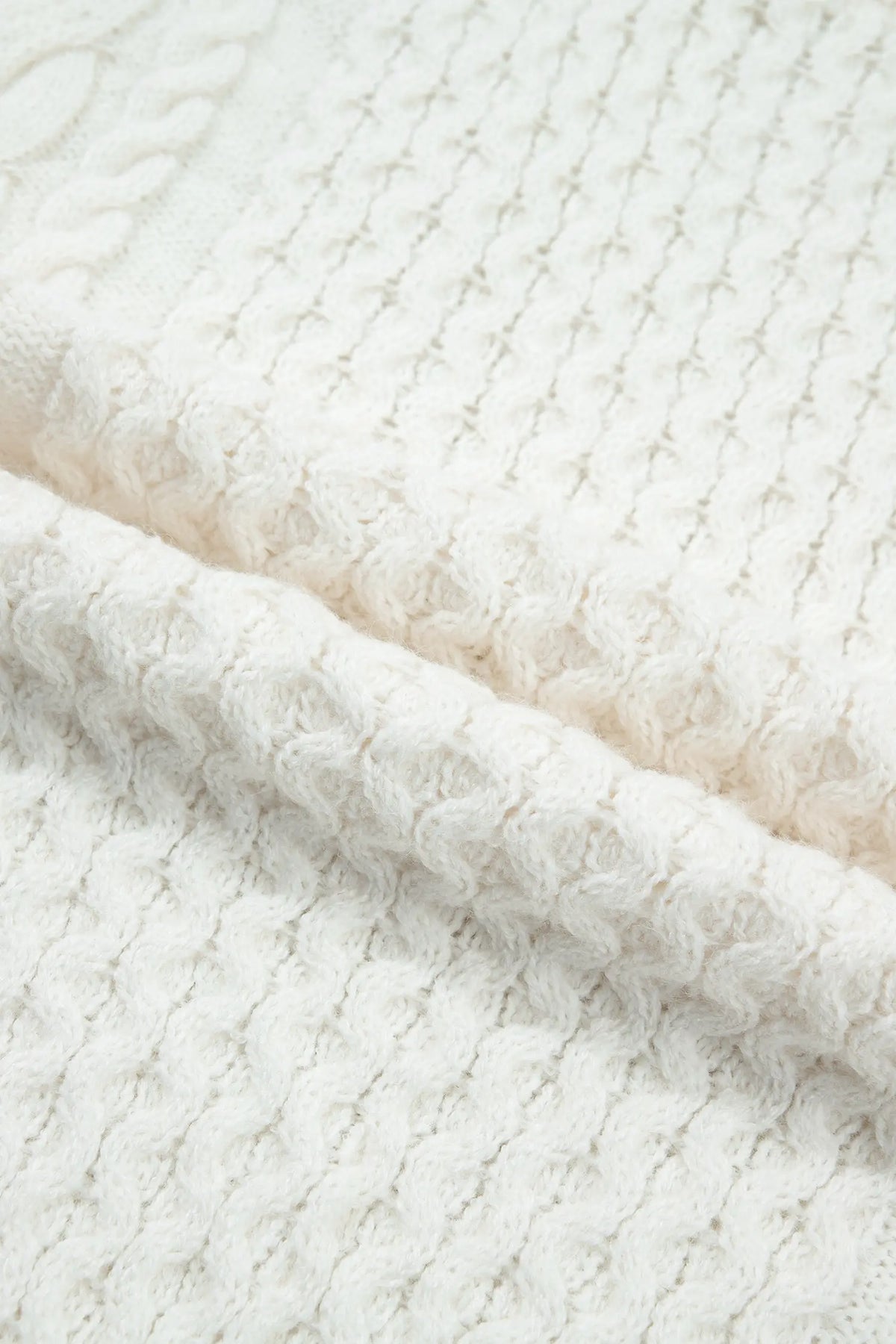 Solid Colour Cable Detail Knit Loose Round Neck Sweater – Beige