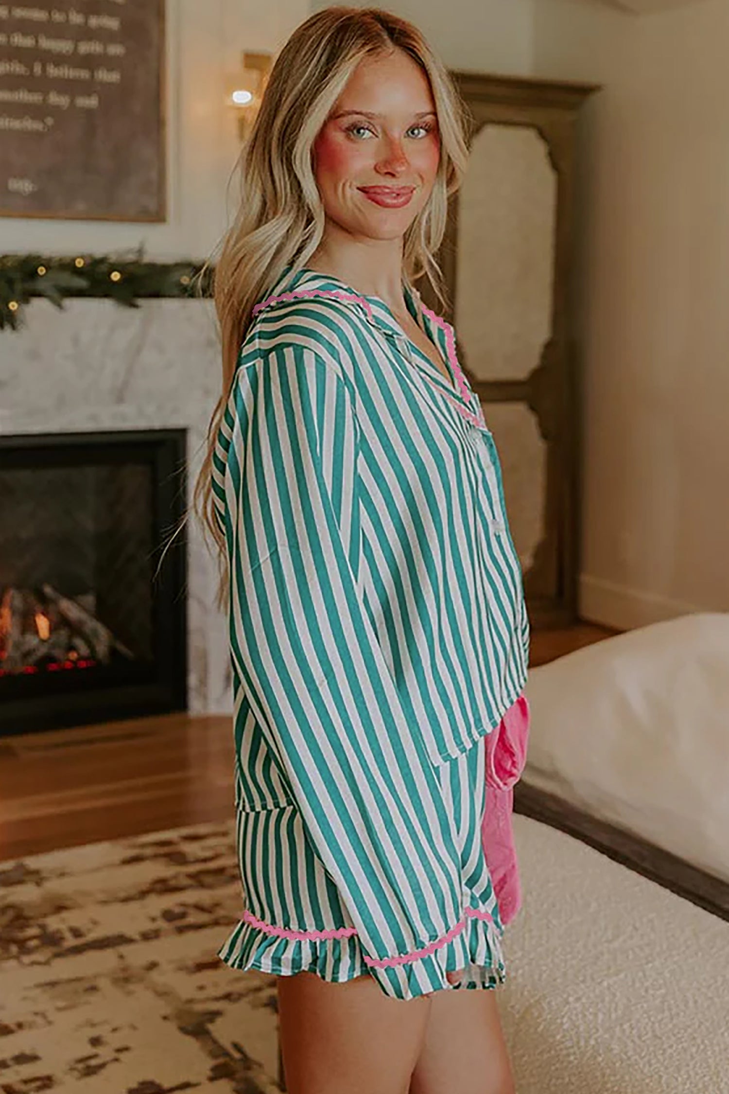 Contrast Ricrac Trim Long Sleeve Shirt Drawstring Ruffled Pajama Short Set – Green Stripe