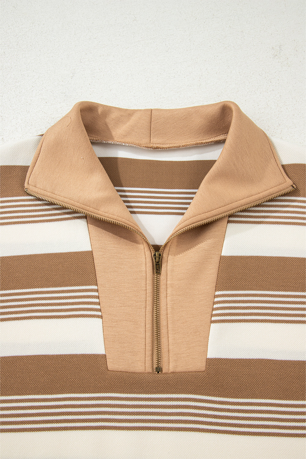 Stripe Zip Collar Sweatshirt - eAura