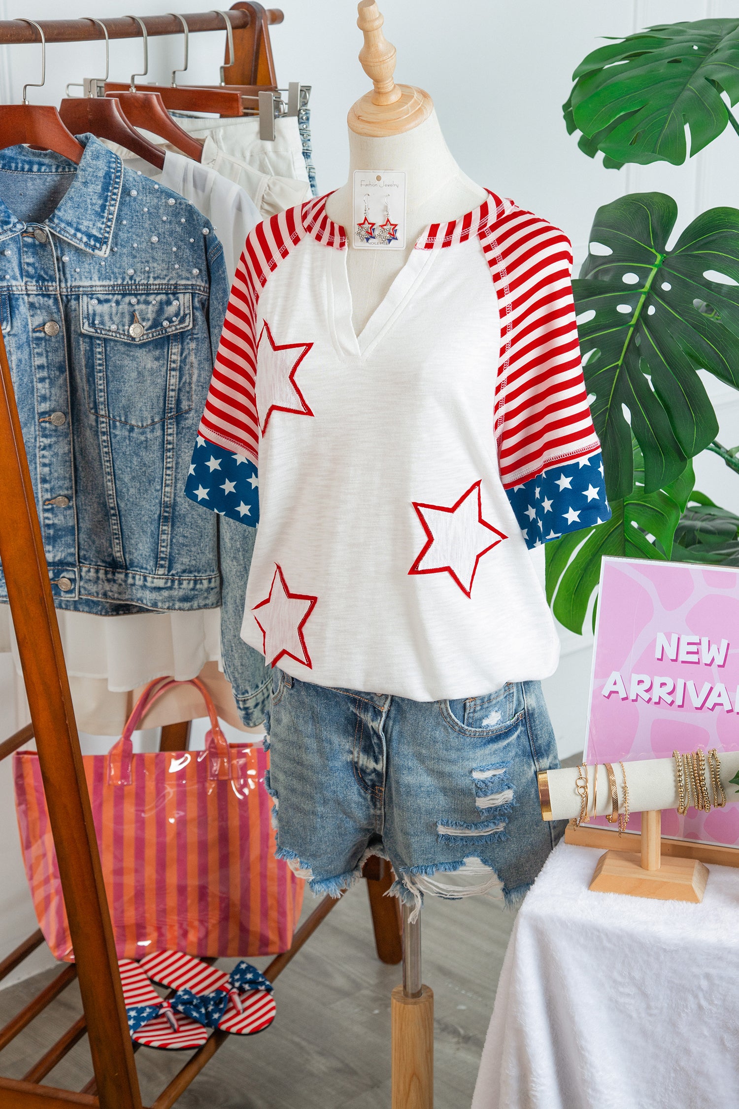 Star Detail Flag Inspired Short Sleeve Top – Fiery Red