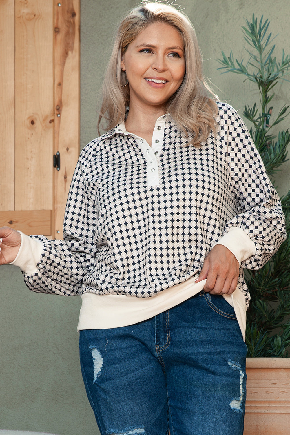 Black Plus Size Two Tone Contrast Collared Pullover Sweatshirt BB Fashion Outlet