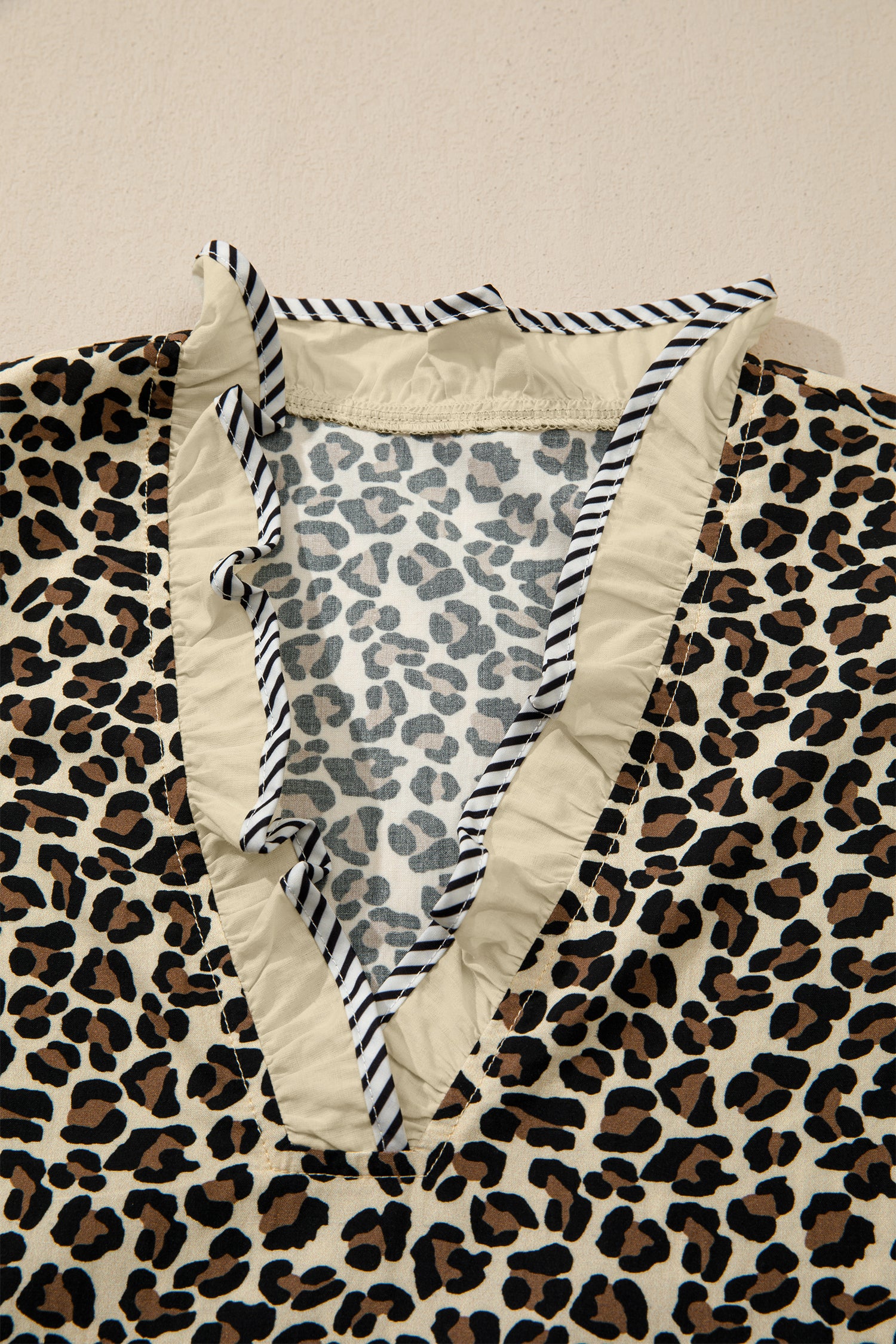 Leopard Print Colour Block Trim V-Neck Bracelet Sleeve Mini Dress