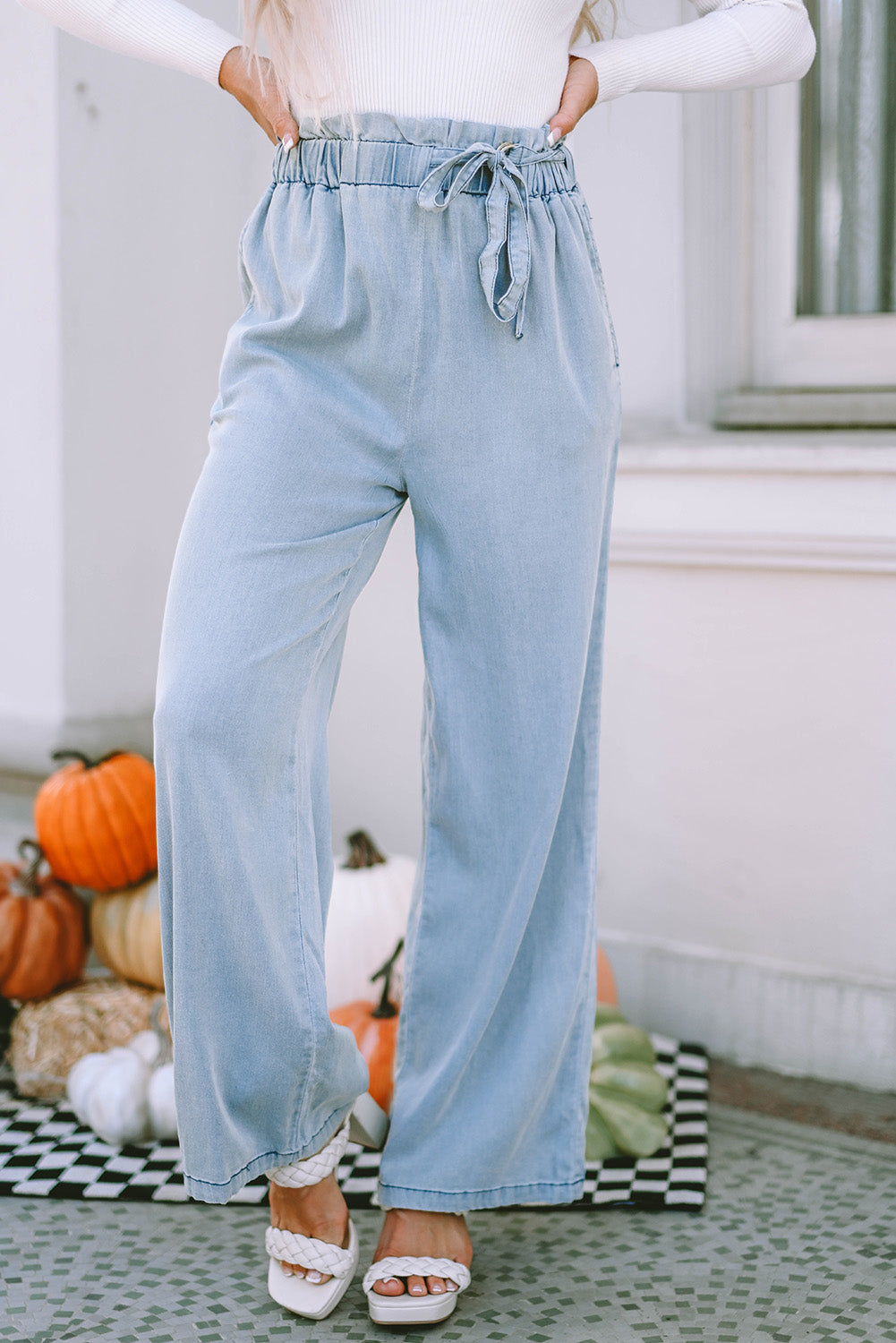 Black High Waist Pocketed Wide Leg Tencel Jeans Beagle Boutique Fashion Outlet