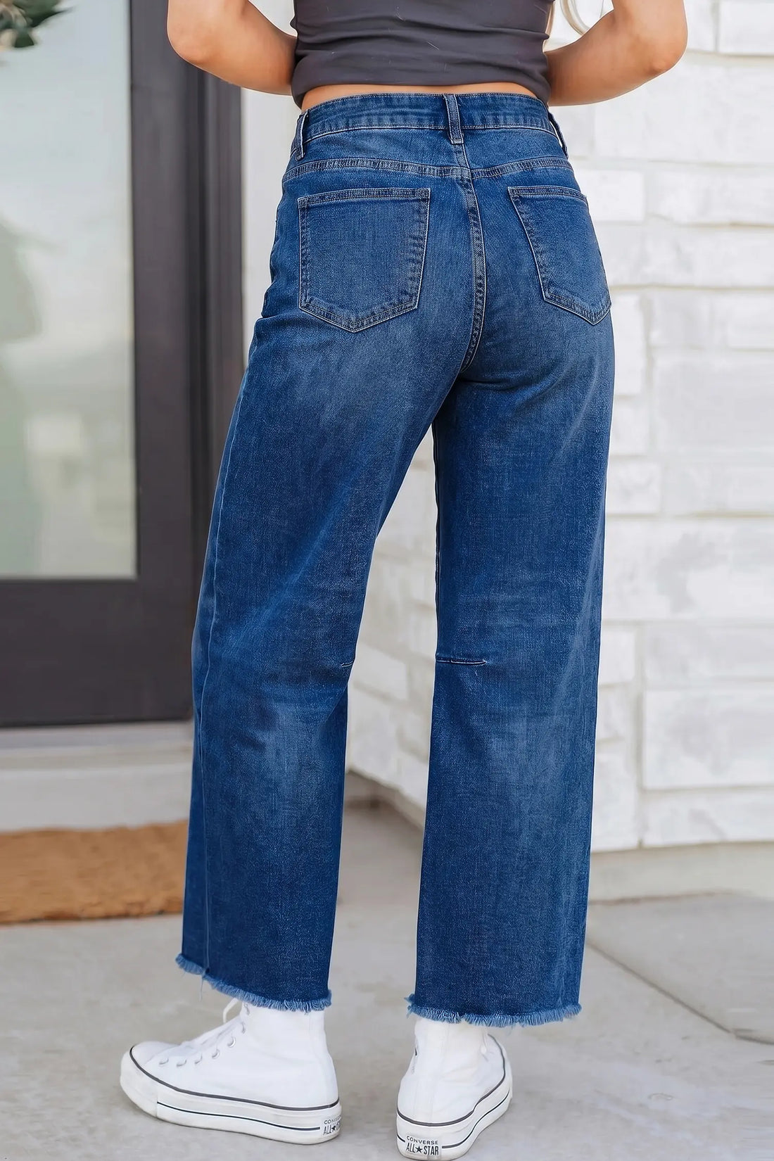 Frayed Cropped Barrel Leg Jeans – Sail & Black
