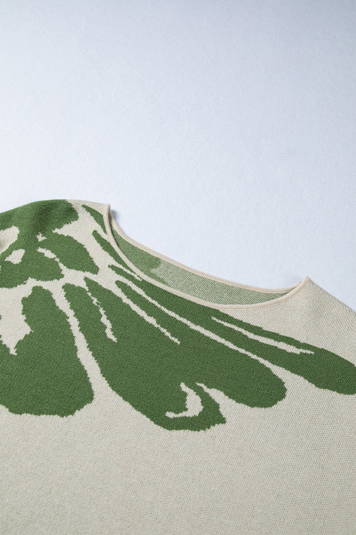 Bold Flower Pattern Wide Sleeve Overside Sweater - eAura