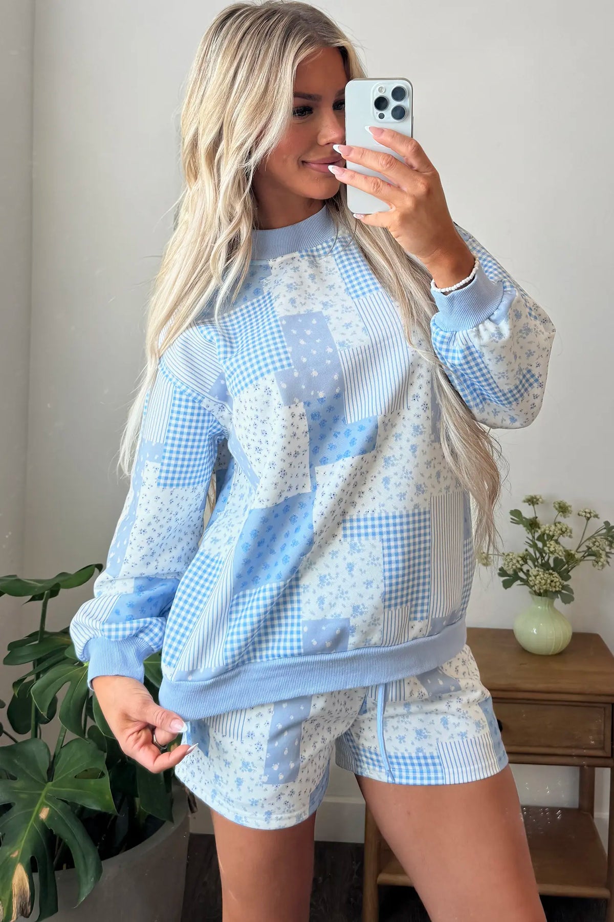 Sky Blue Patchwork Floral Print Drop Shoulder Baggy Pullover Drawstring Shorts Set – Light Blue