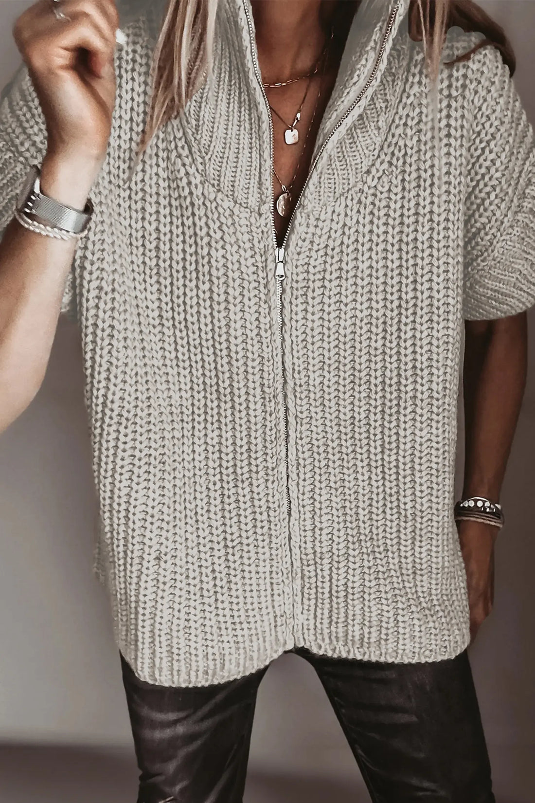 Jet Stream Solid Colour Short Sleeve Zipper Knit High Neck Sweater – Cream