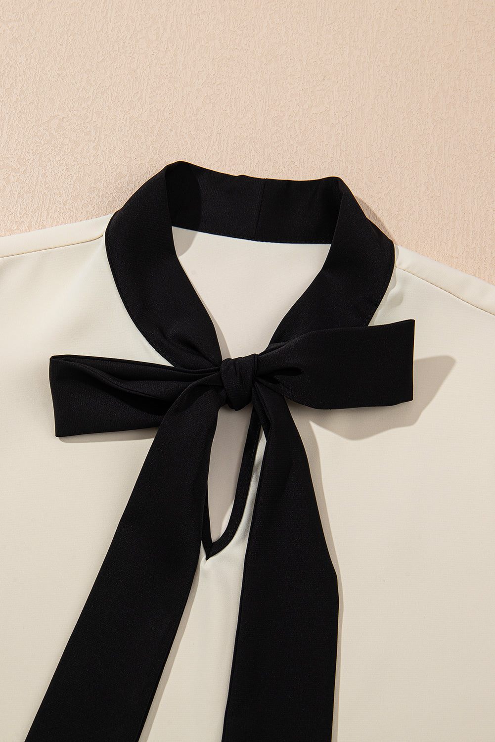 Bow Knot Neckline Contrast Stripe Short Sleeve Blouse eAura