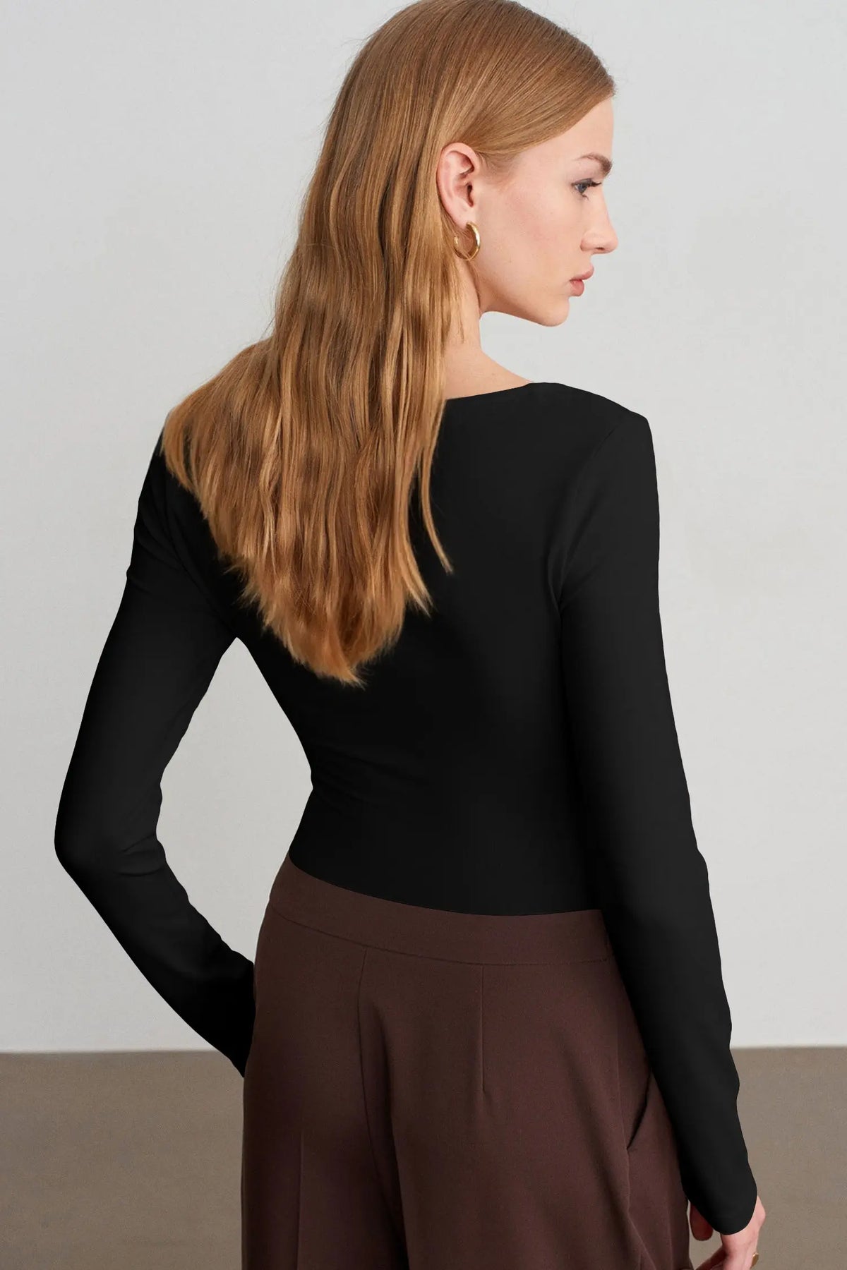 Slim Fit V Neck Long Sleeve Bra Buil-in Top