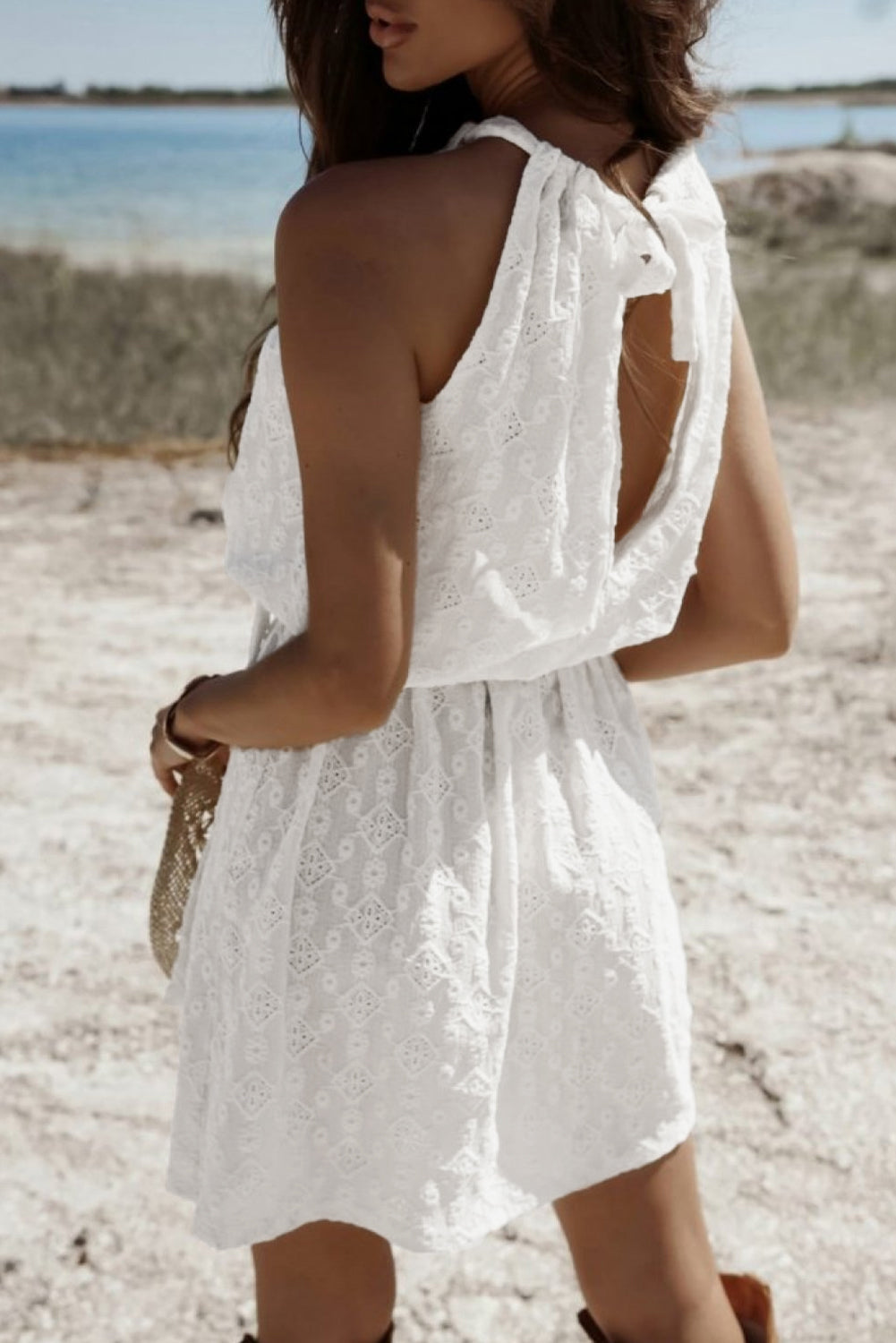 White Lace Sleeveless Knot Hollow Out Back Tied Waist Mini Dress eAura