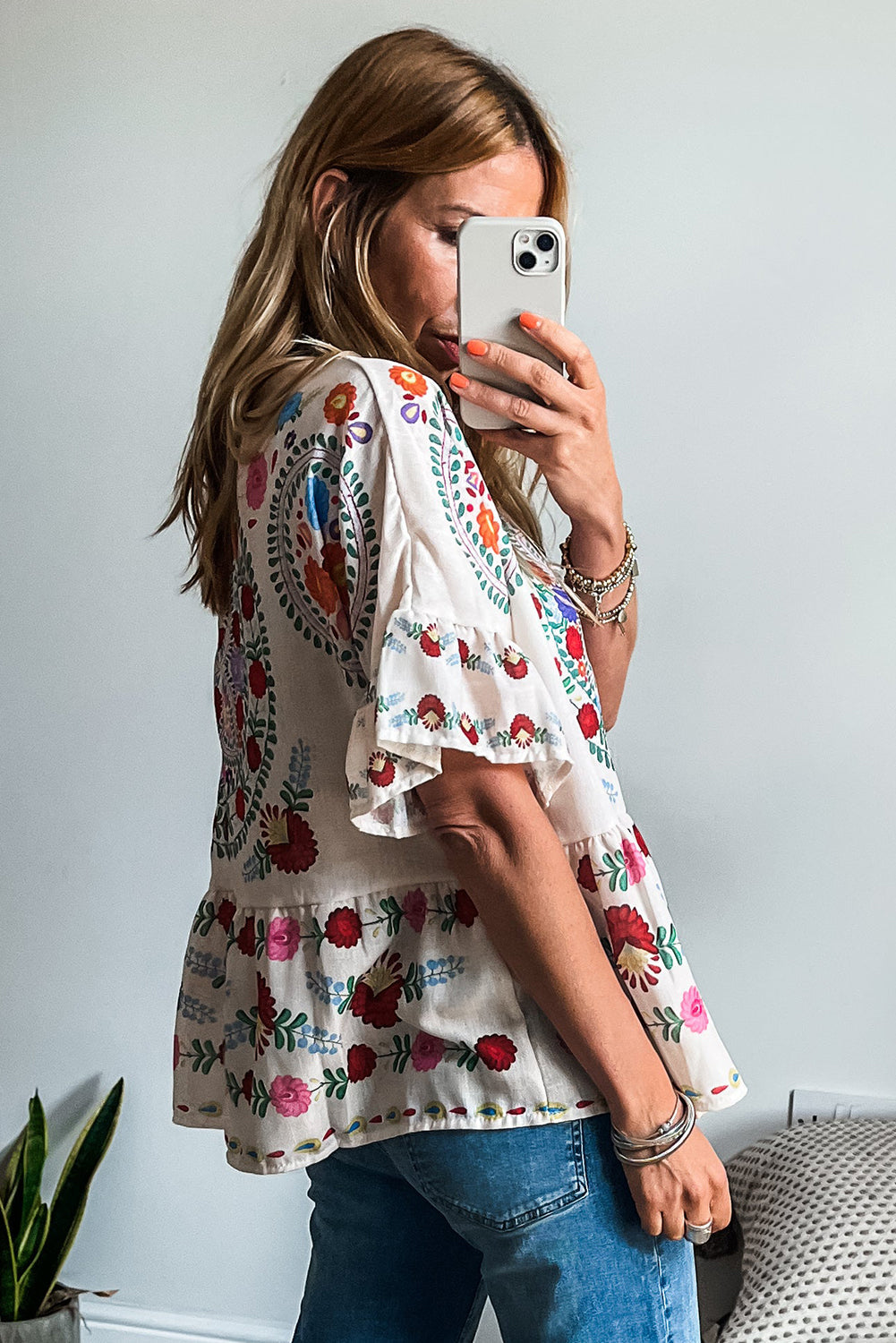 White Boho Floral Print Round Neck Ruffle Trim Blouse eAura