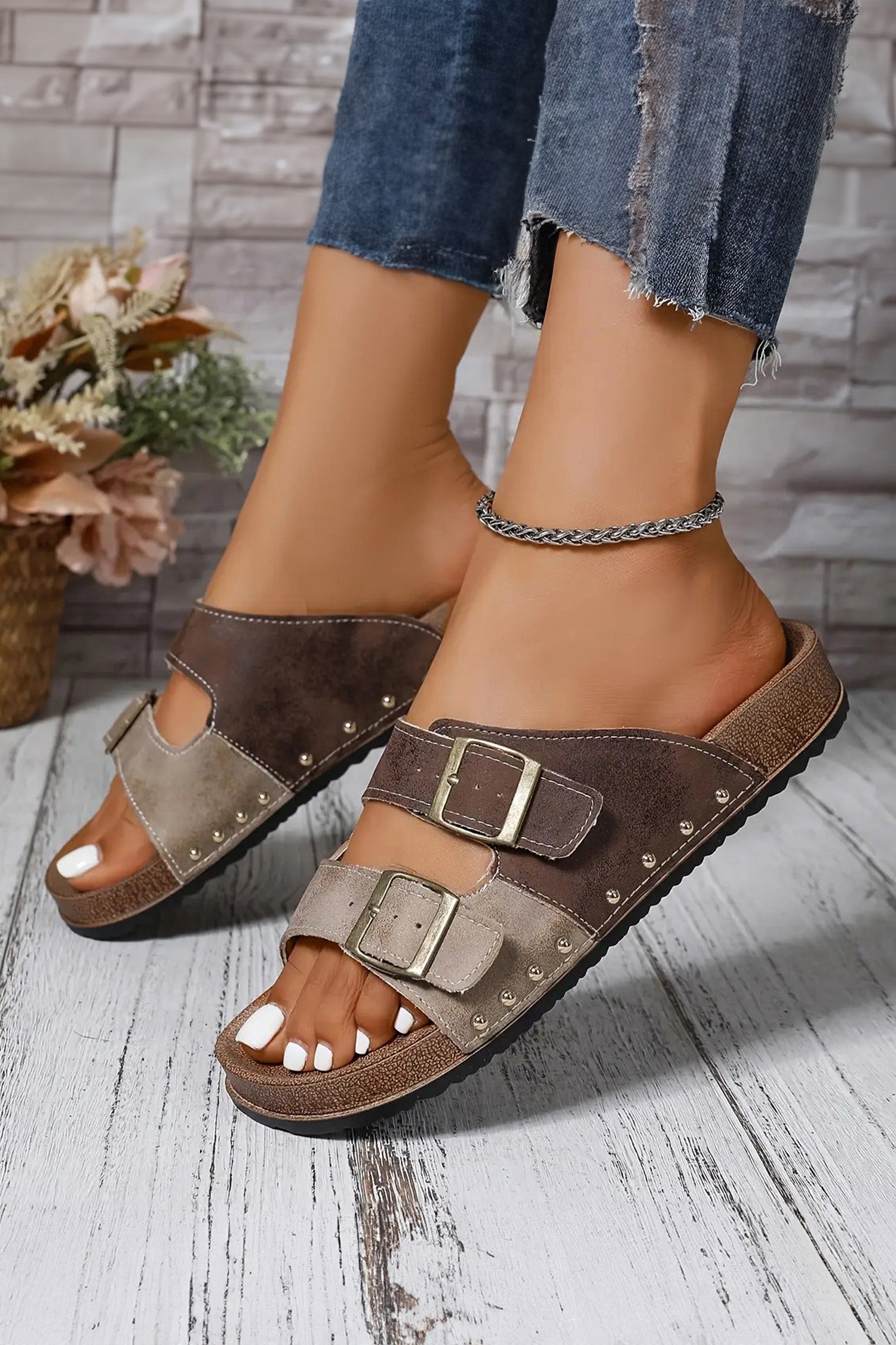 Leopard Two-Tone Buckle Strap Hollowed Faux Suede Sandals