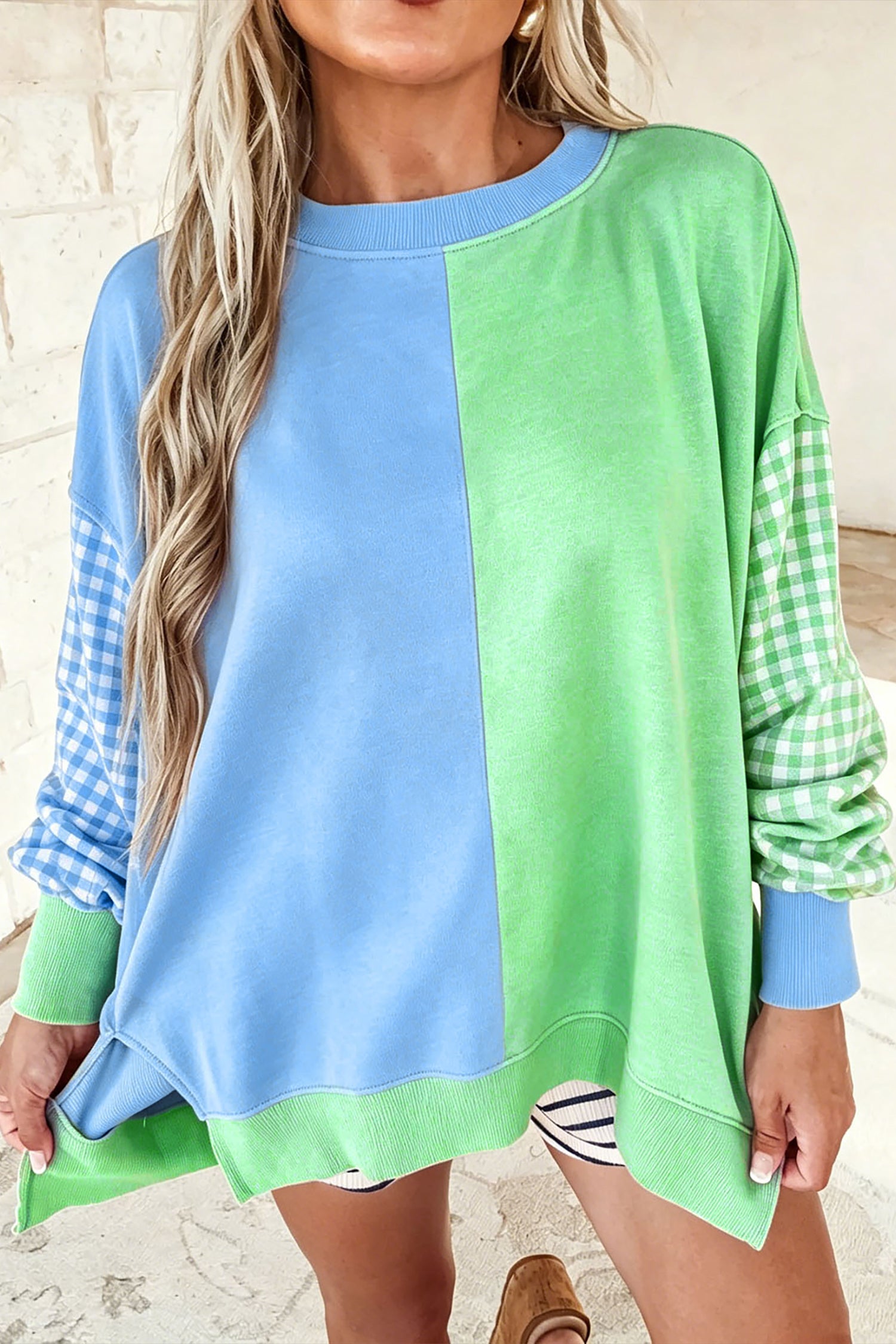 Colorblock Gingham Sleeve Crewneck Sweatshirt – Light Blue