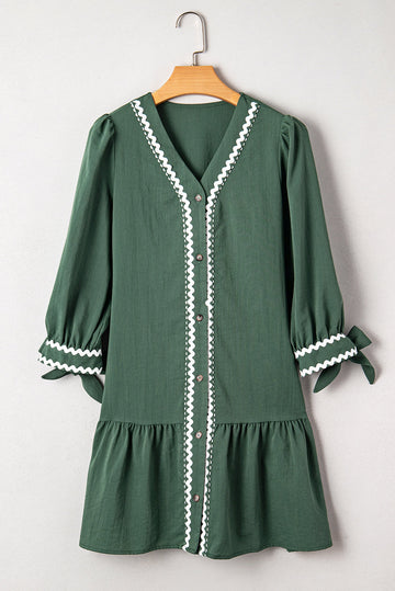 Contrast Ricrac Trim Button V-Neck Knotted Bracelet Sleeve Shift Dress - Green / S - Dresses/Mini Dresses