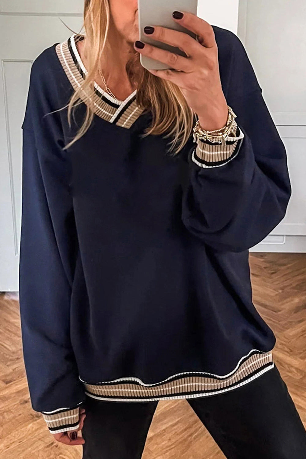 Varsity Contrast Trim V-Neck Sweatshirt - Navy / L - Tops/Sweatshirts & Hoodies
