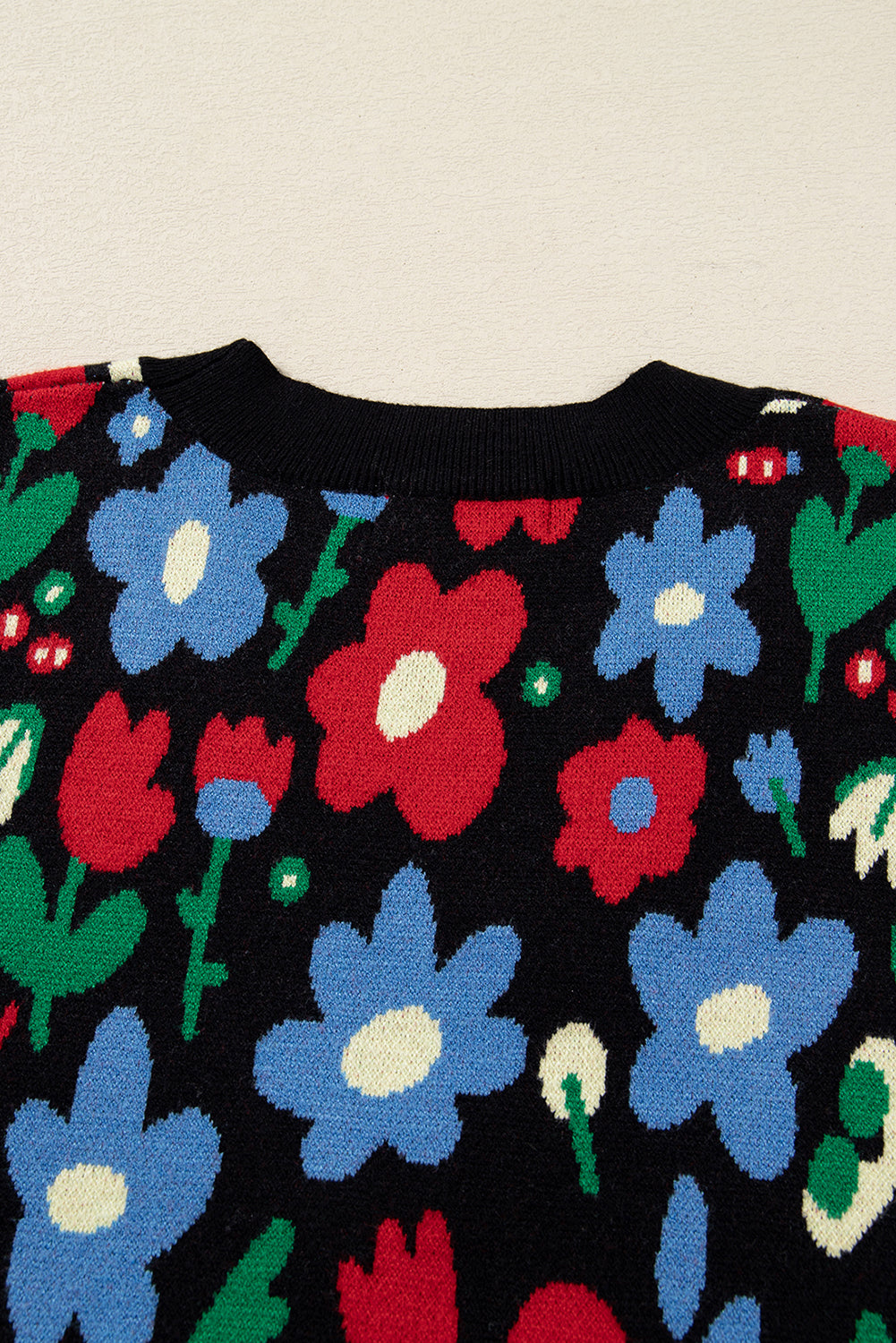 Floral Print V-Neck Buttoned Short Cardigan Sweater - eAura