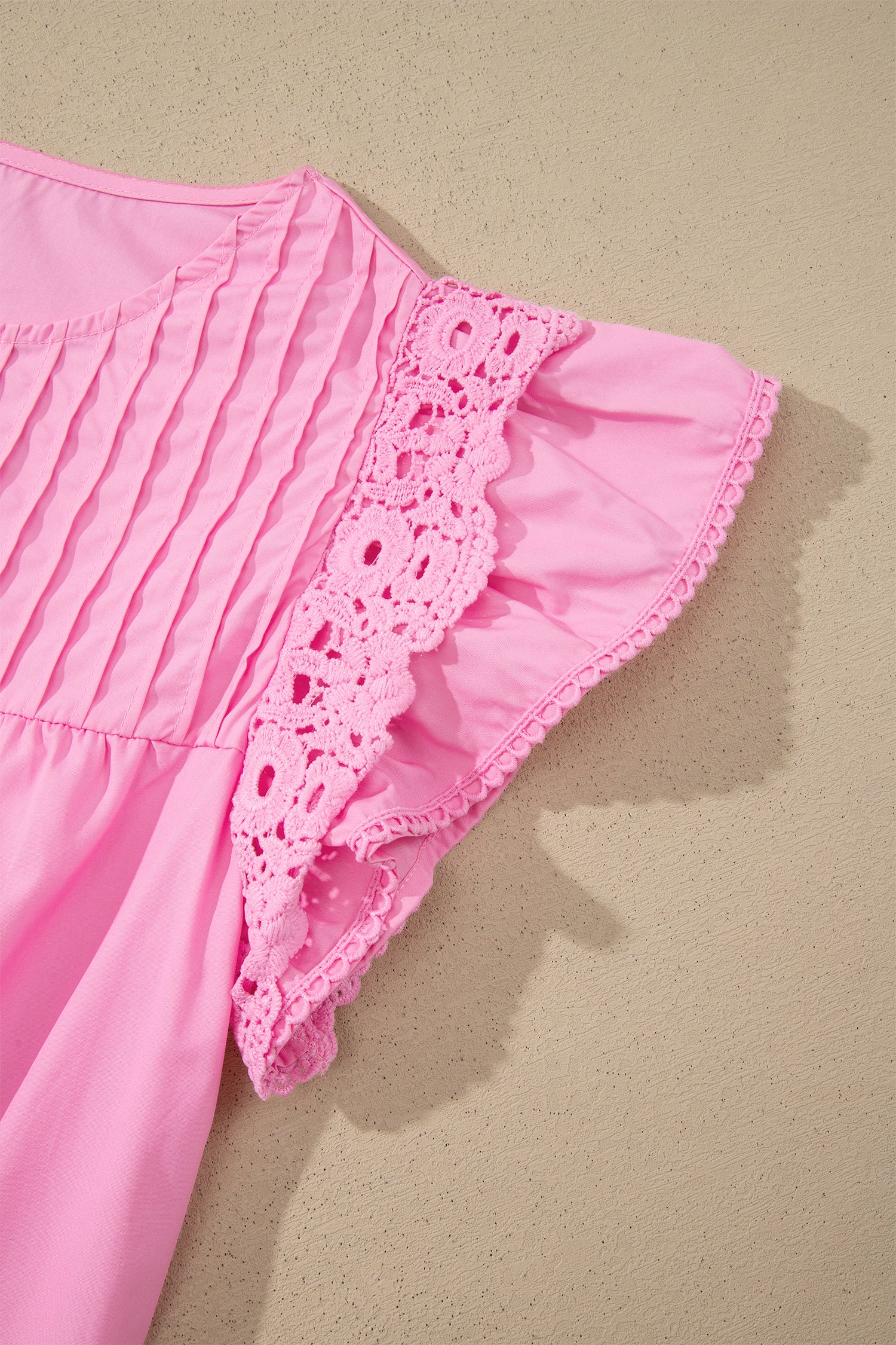 Bonbon Lace Detail Flutter Sleeve Pleated Round Neck Blouse – Pink