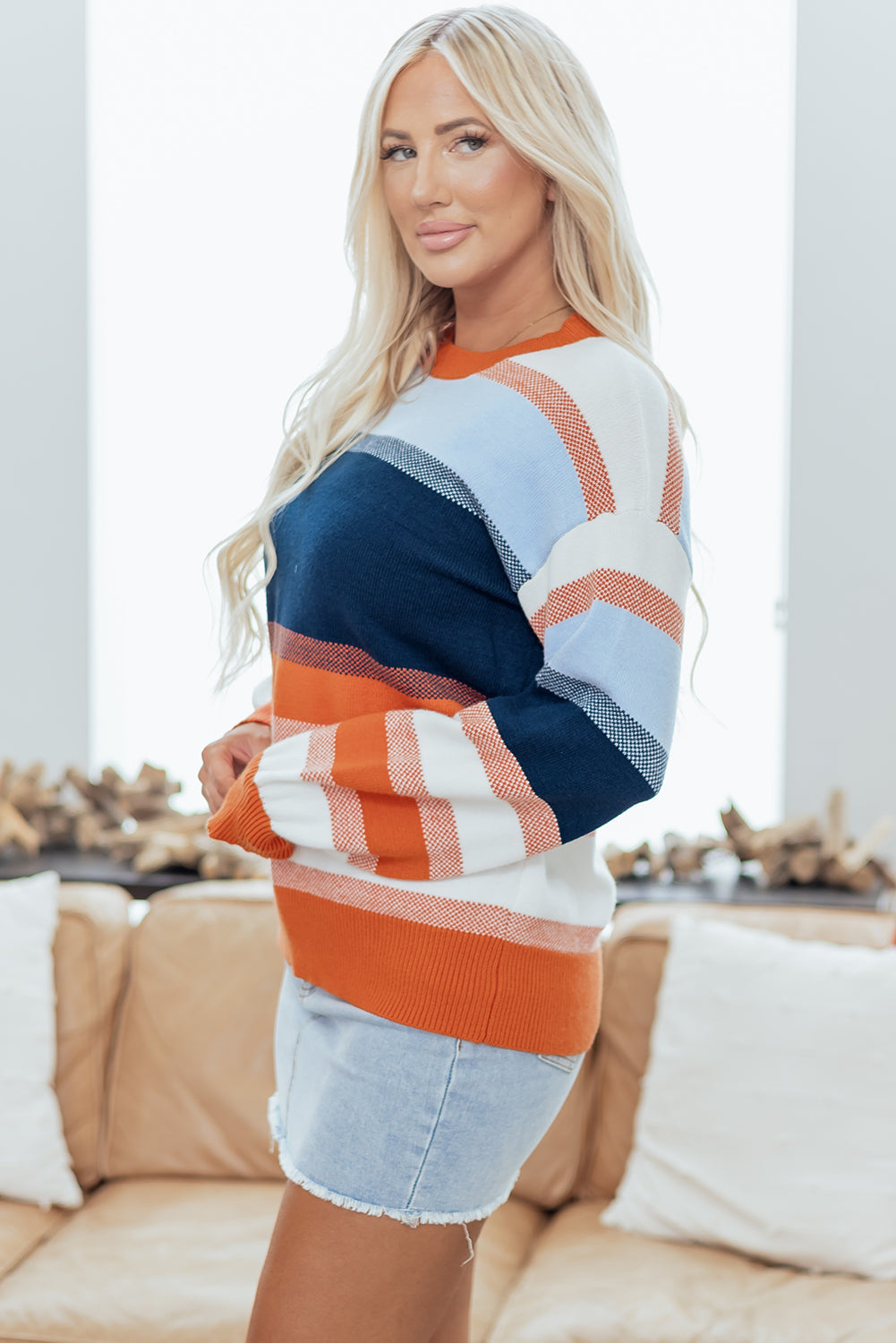 Colour Block Round Neck Sweater - eAura