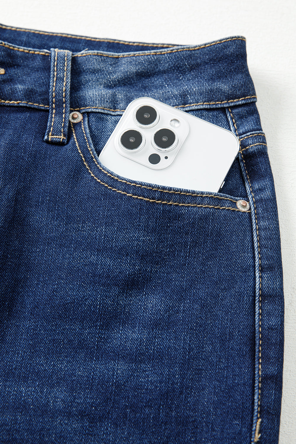 Western Stitch Patched Pocket Bootcut Jeans - eAura