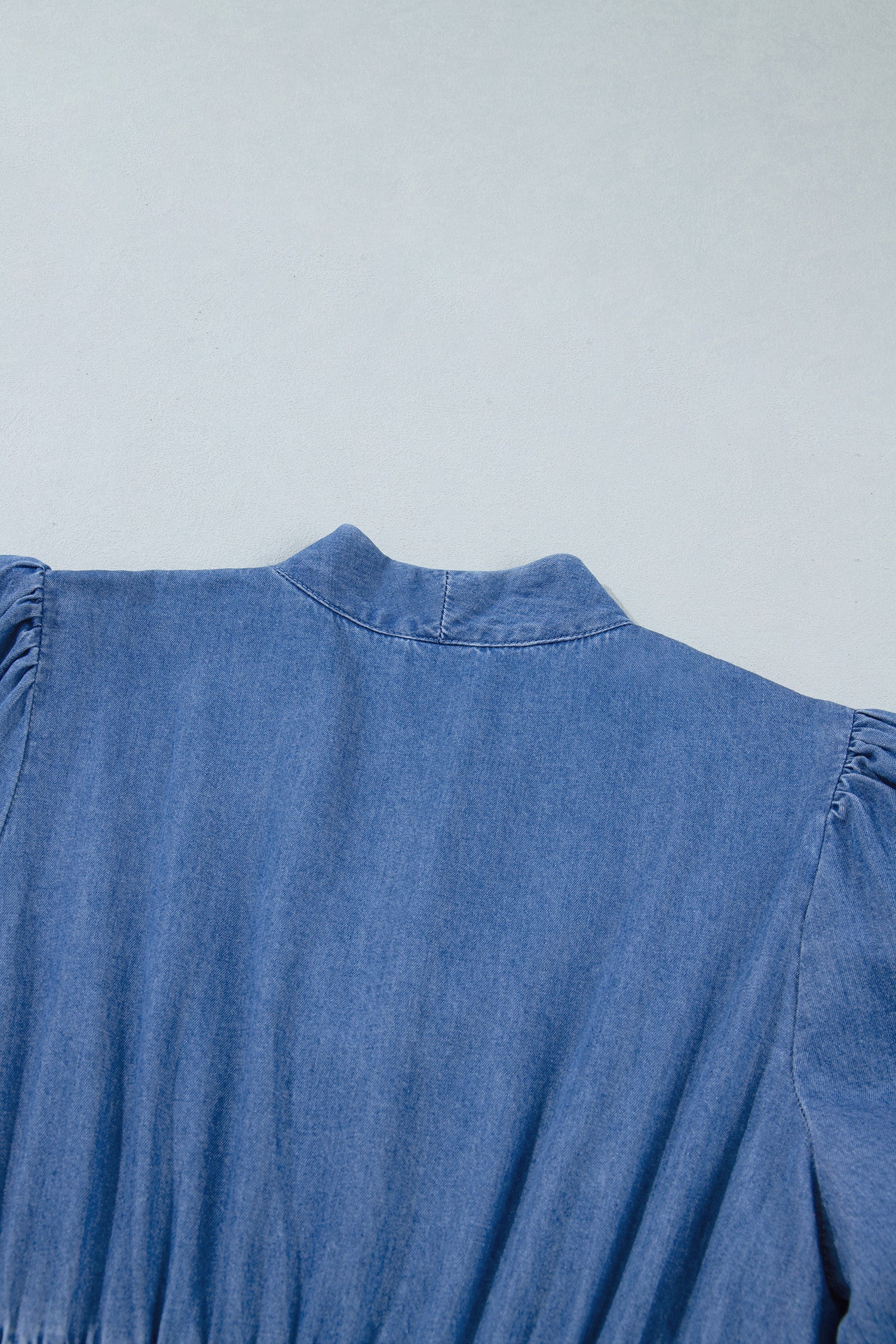 V Neck Shirred Waist Metal Zipper Denim Midi Dress – Blue