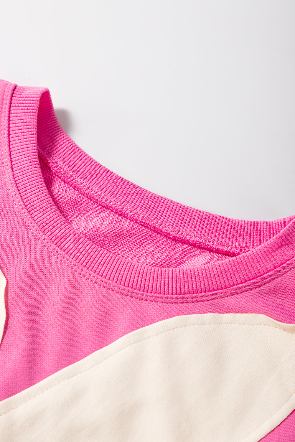 Sachet Pink Contrast Flower Drop Shoulder Loose T Shirt eAura