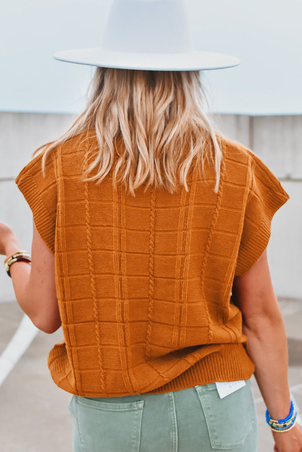 Chestnut Grid Textured Short Sleeve Sweater eAura
