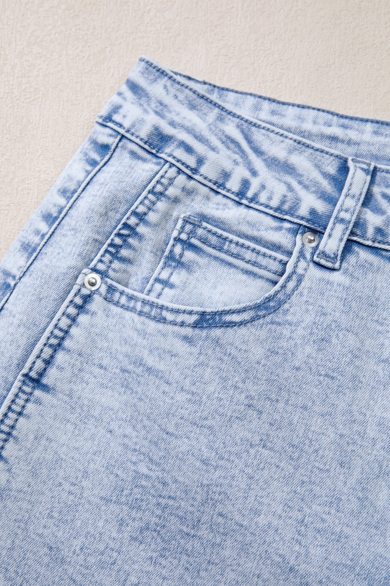 Beau Light Washed Pull On Barrel Jeans – Blue