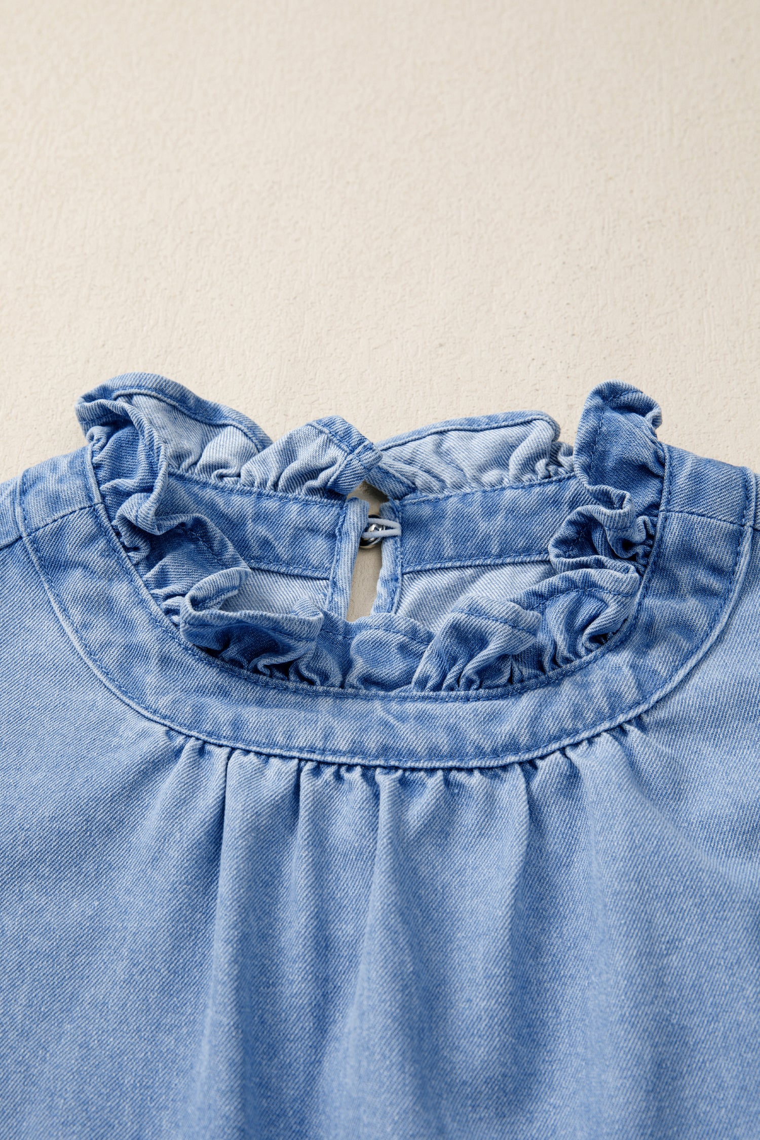 Frilled Collar Flutter Sleeve Denim Top – White