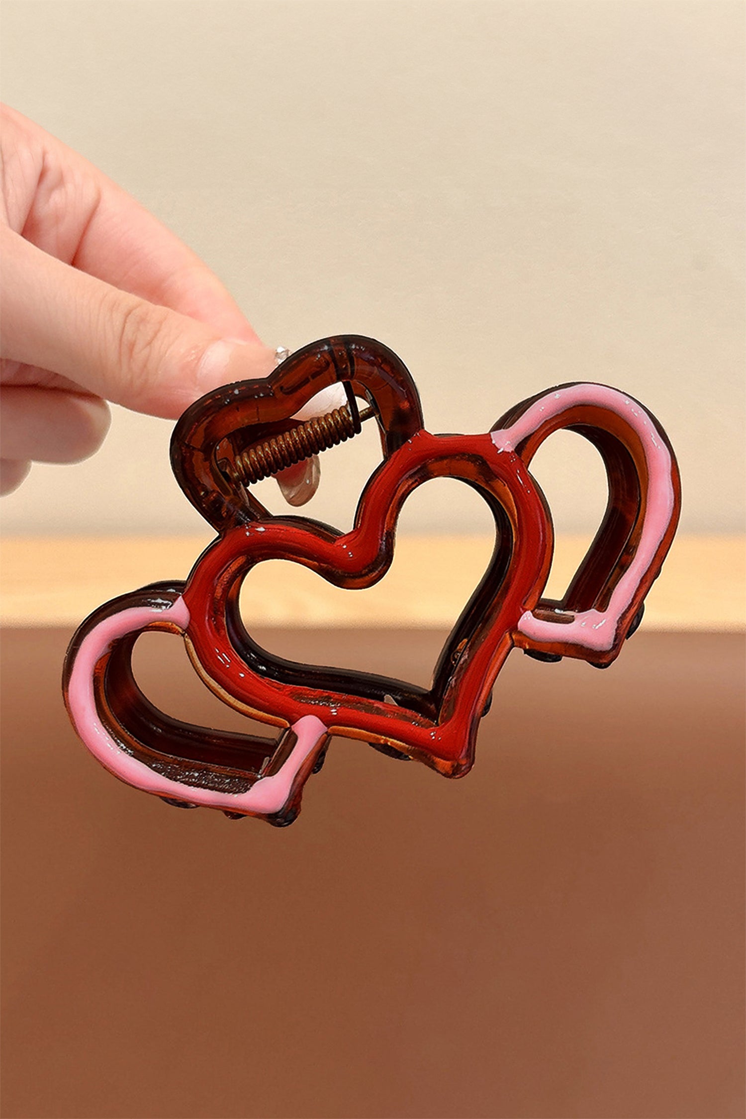 Hollowed Heart Design Acrylic Hair Claw Clip
