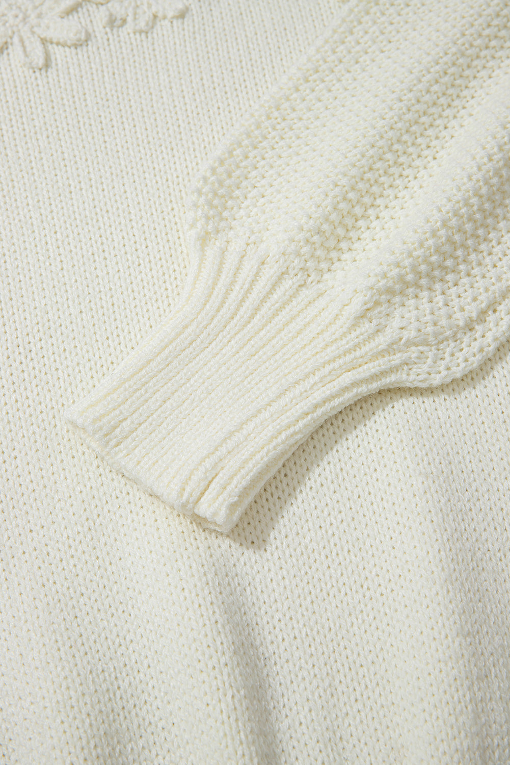 White Flower Detail Round Neck Puff Sleeve Sweater eAura