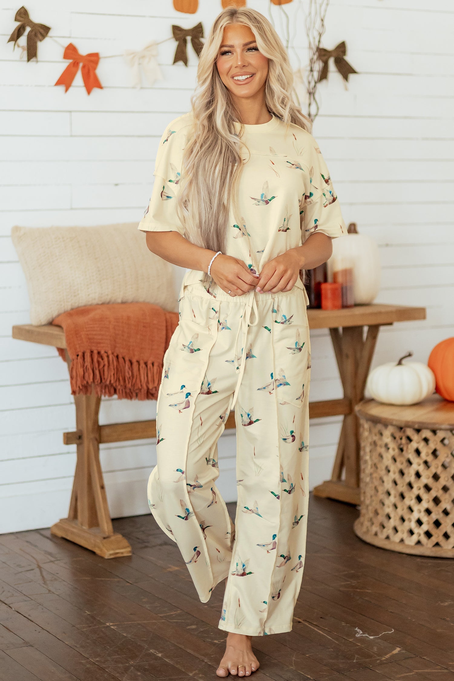 Duck Print Short Sleeve Top Pocket Pants 2pcs Casual Set – Beige