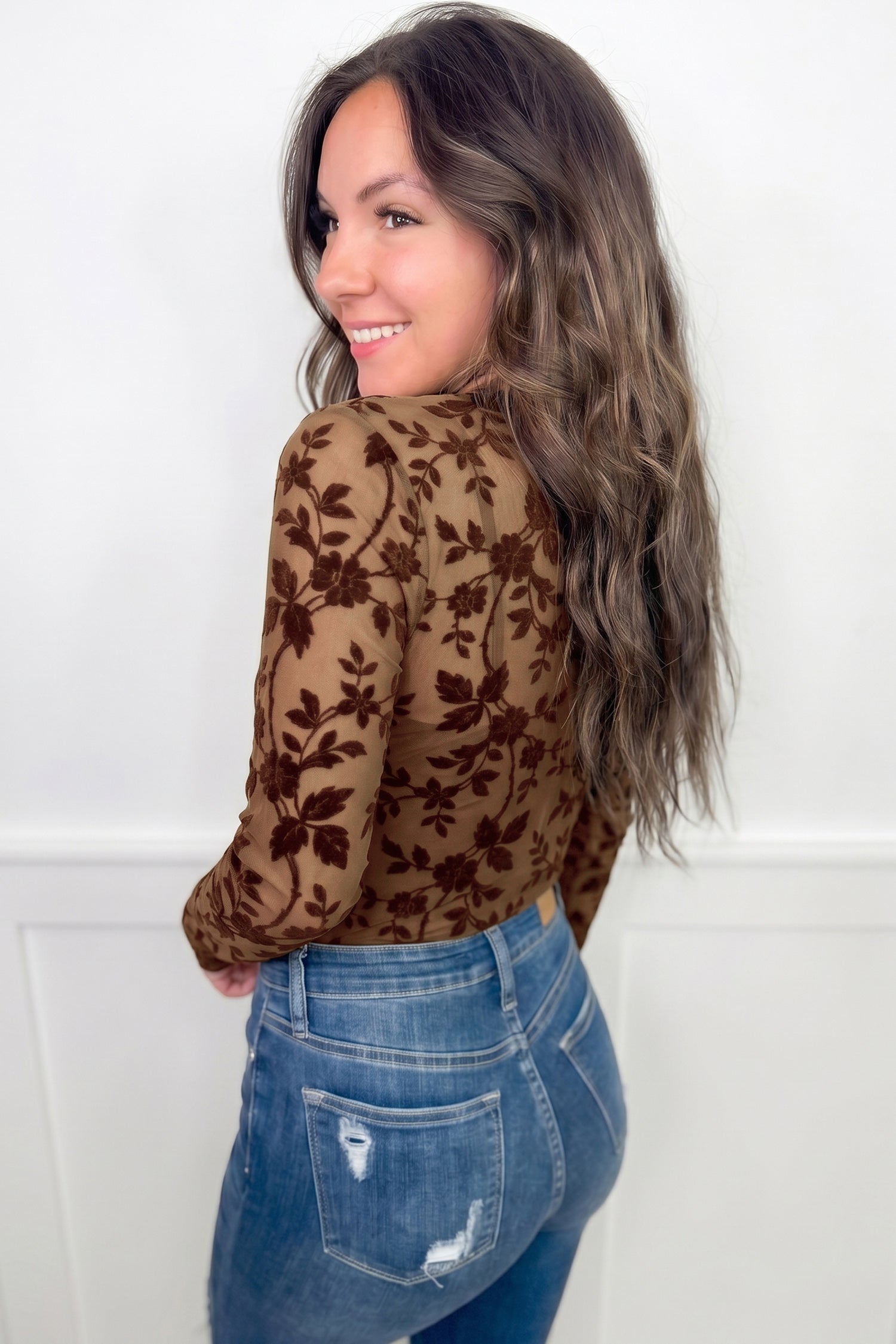 Floral Mesh Long Sleeve Round Neck Casual Sheath Top – Apricot