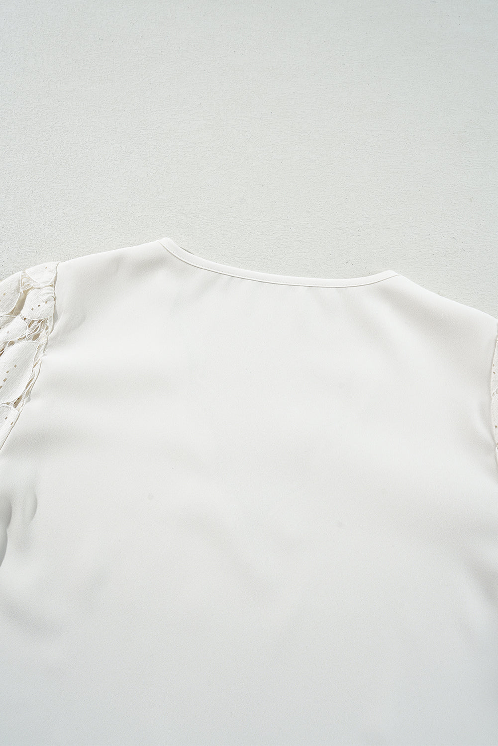 White Scalloped V Neckline Lace Hollowed Lantern Sleeve Blouse eAura