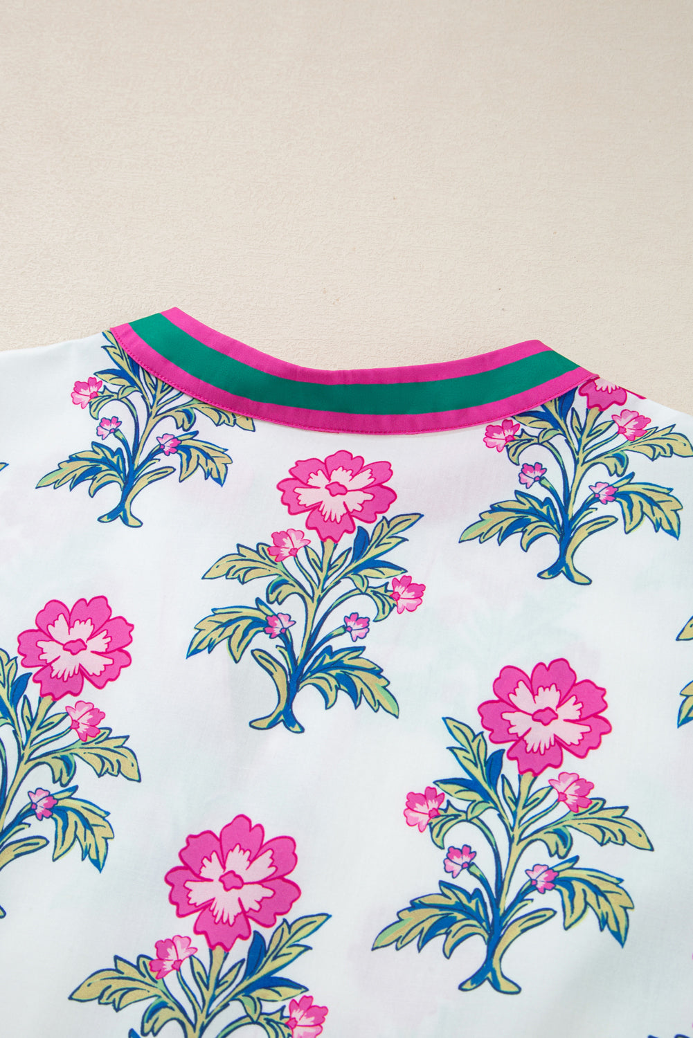 Print Contrast Split Neckline Short Puff Sleeve Curvy Dress BB Fashion Outlet